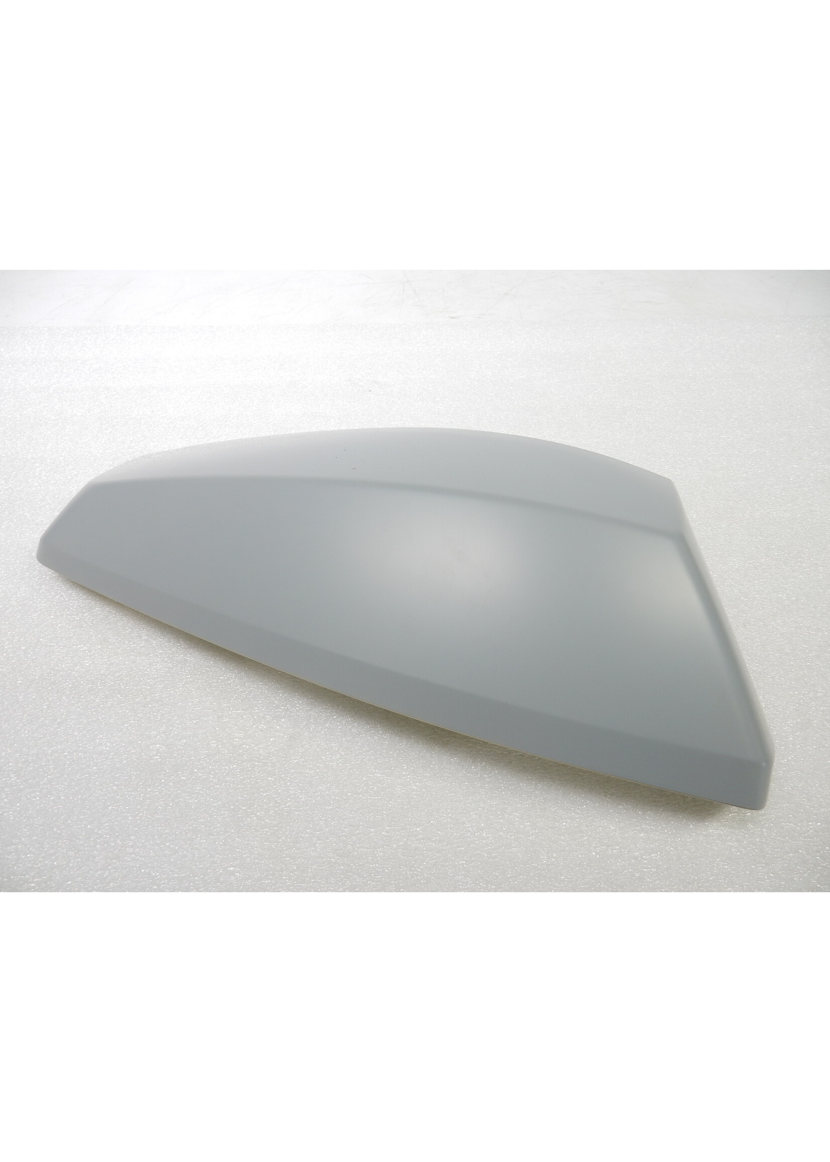 BMW BMW C evolution Cover trim, right, primed / 77438527416