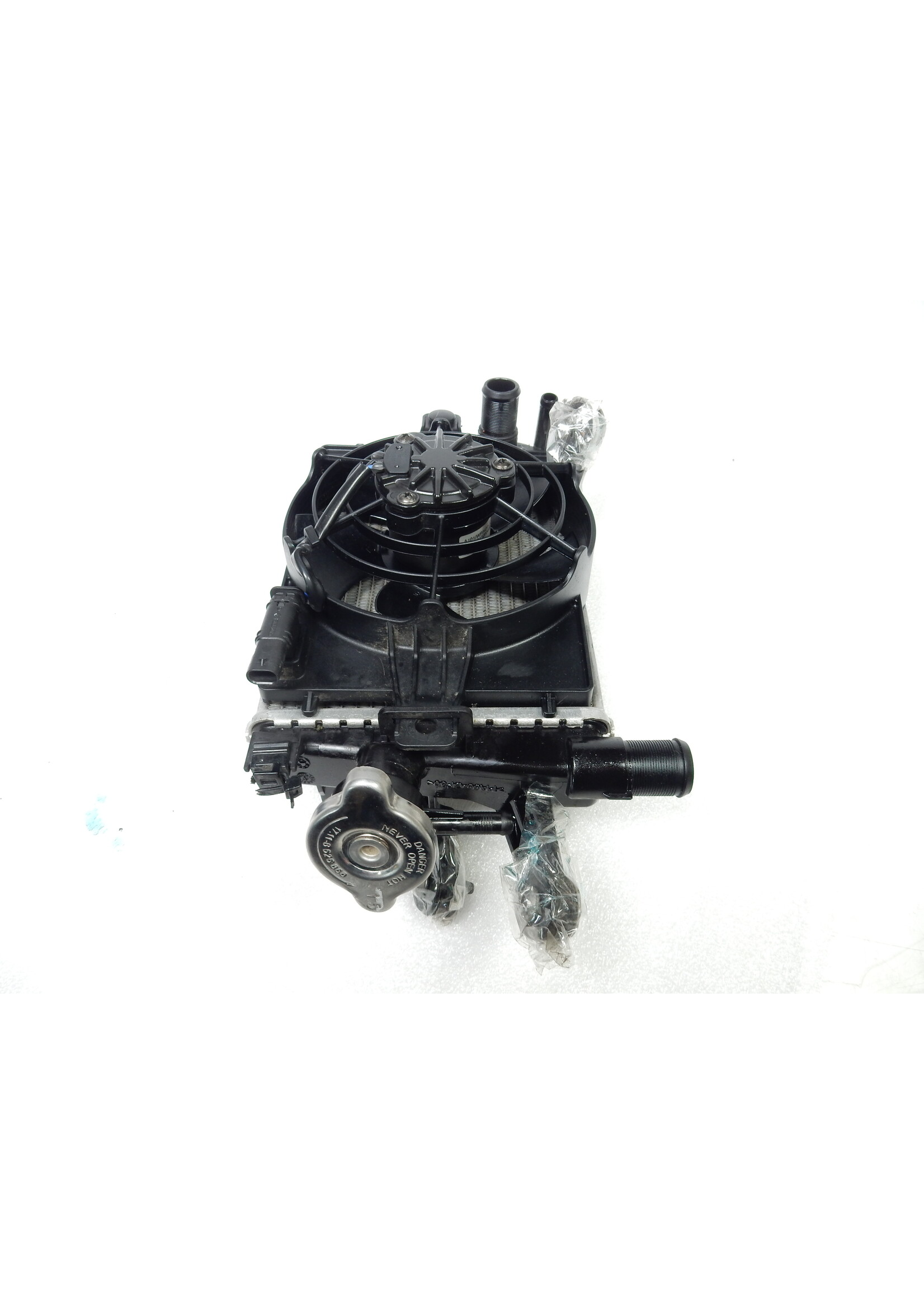 BMW BMW R 1200 GS / R 1250 GS Radiateur rechts / Ventilatorhuis met ventilator / 17118546416 / 17428523118 / 8546416 / 8523118