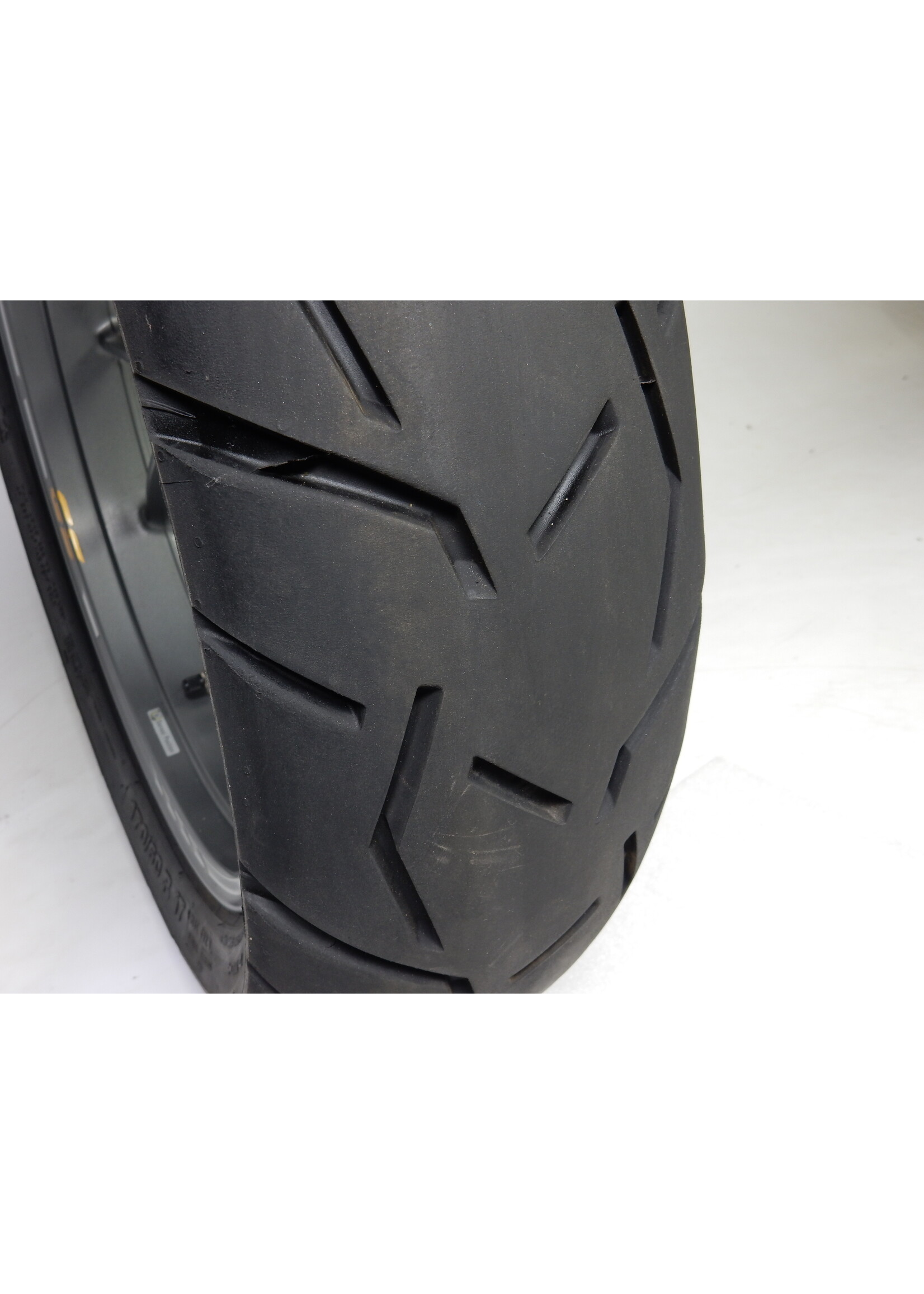 BMW BMW R 1200 GS  Felge silber hinten / Reifen Continental / 7728055