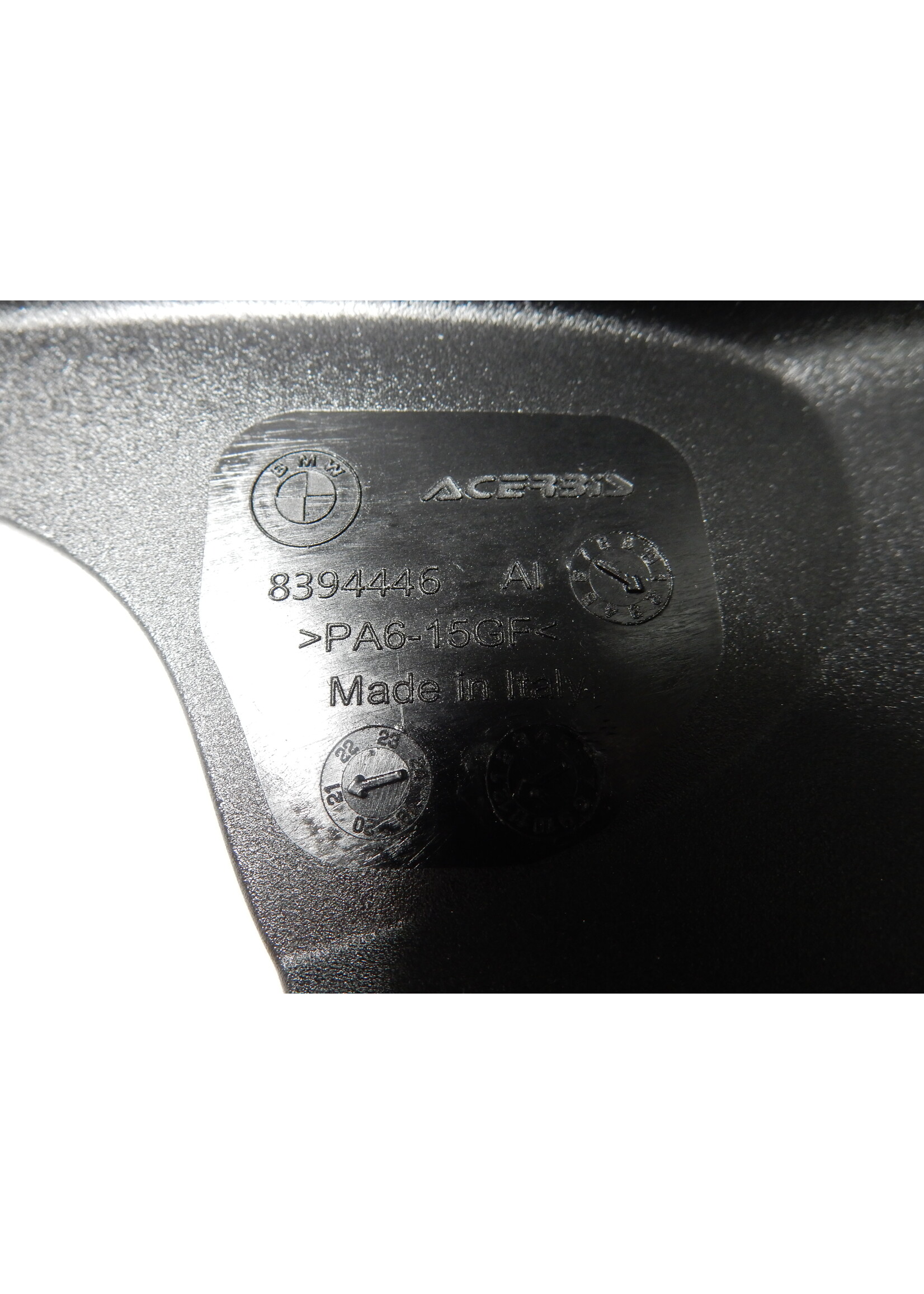 BMW BMW R1250 RT Luchttoevoer rechts / 46638394446 / 8394446