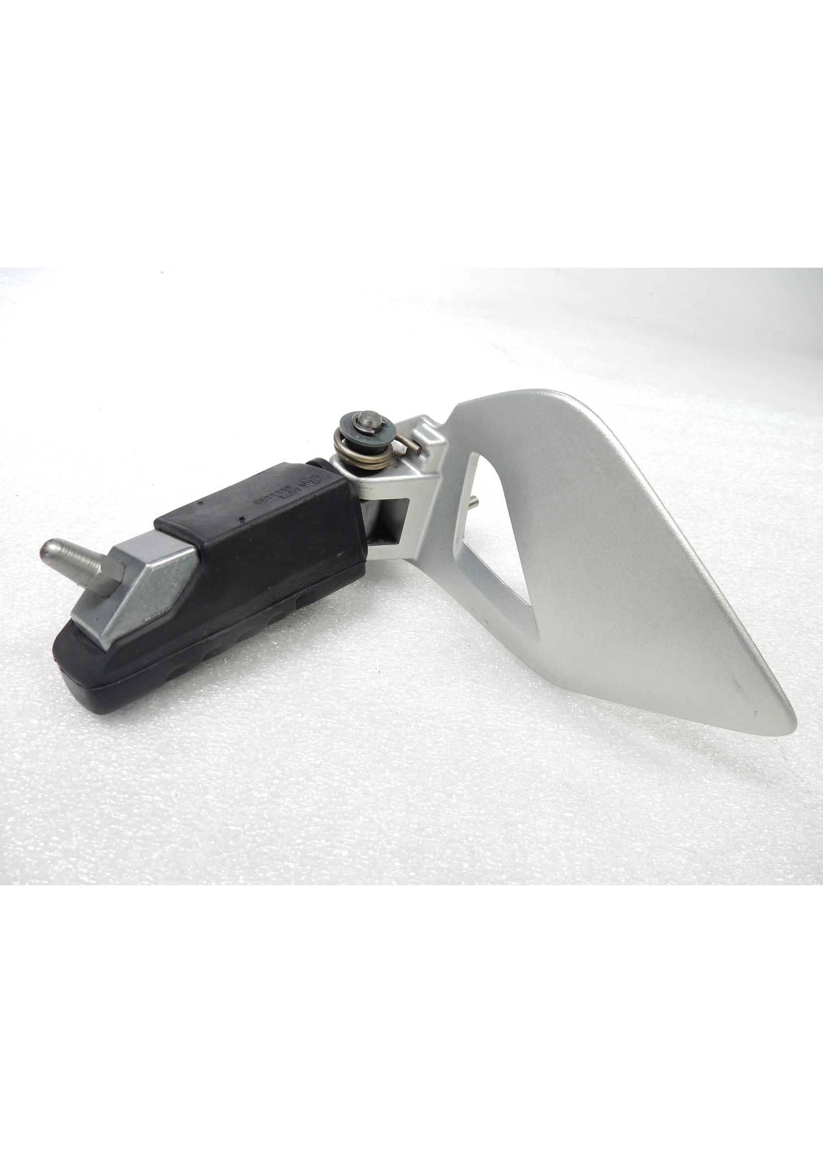 BMW BMW R1250 RT Voetraster rechts / Voetsteun rechts / Voetsteunrubber / 46718535642 / 8535642 / 46712330764 / 2330764 /46718544486 / 8544486