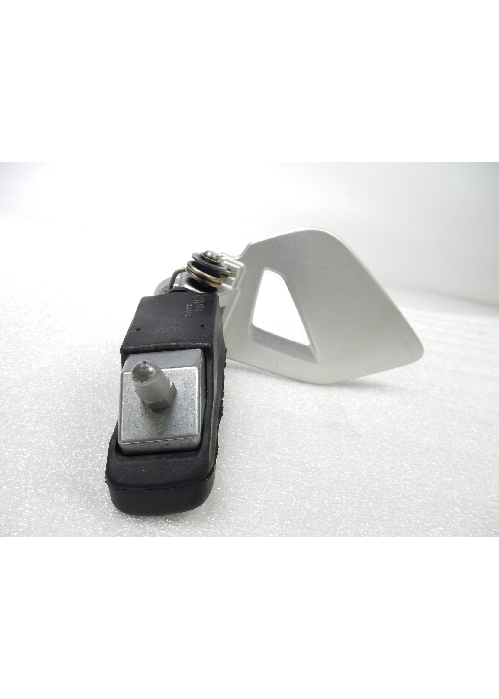 BMW BMW R1250 RT Voetraster rechts / Voetsteun rechts / Voetsteunrubber / 46718535642 / 8535642 / 46712330764 / 2330764 /46718544486 / 8544486