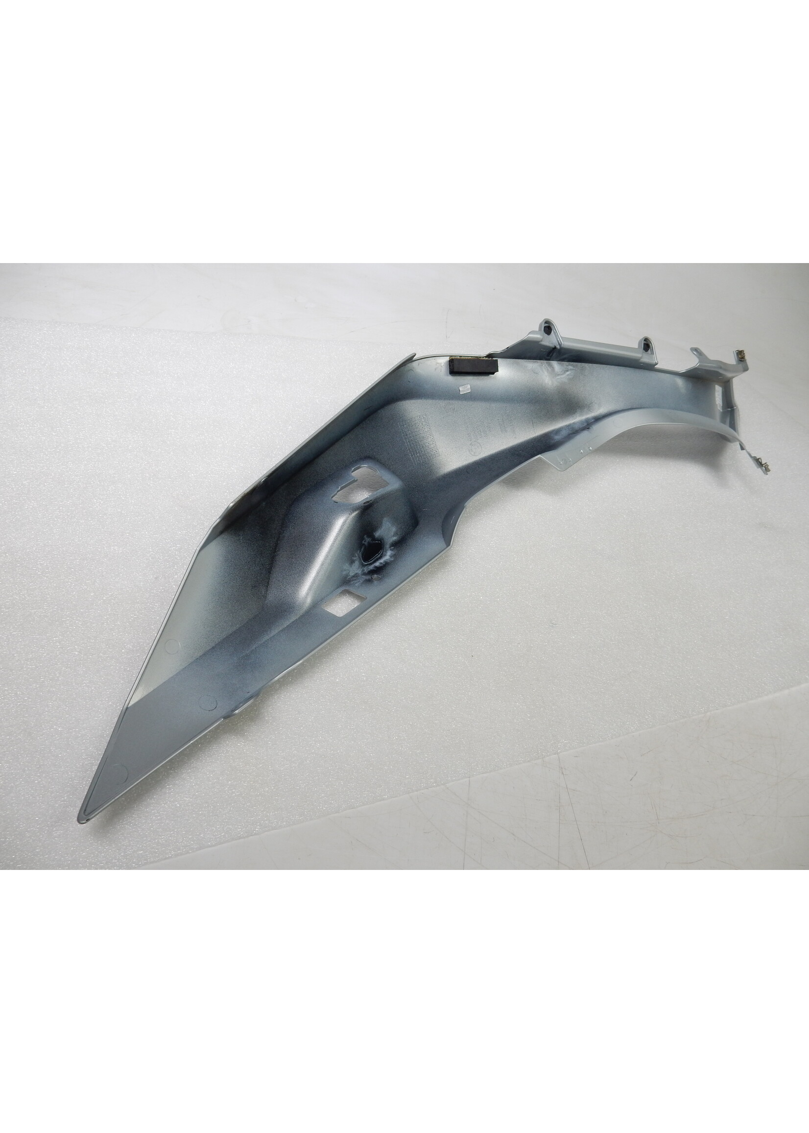 BMW BMW R1250 RT Rear lateral part, right silver / 46638533578 / 8533578