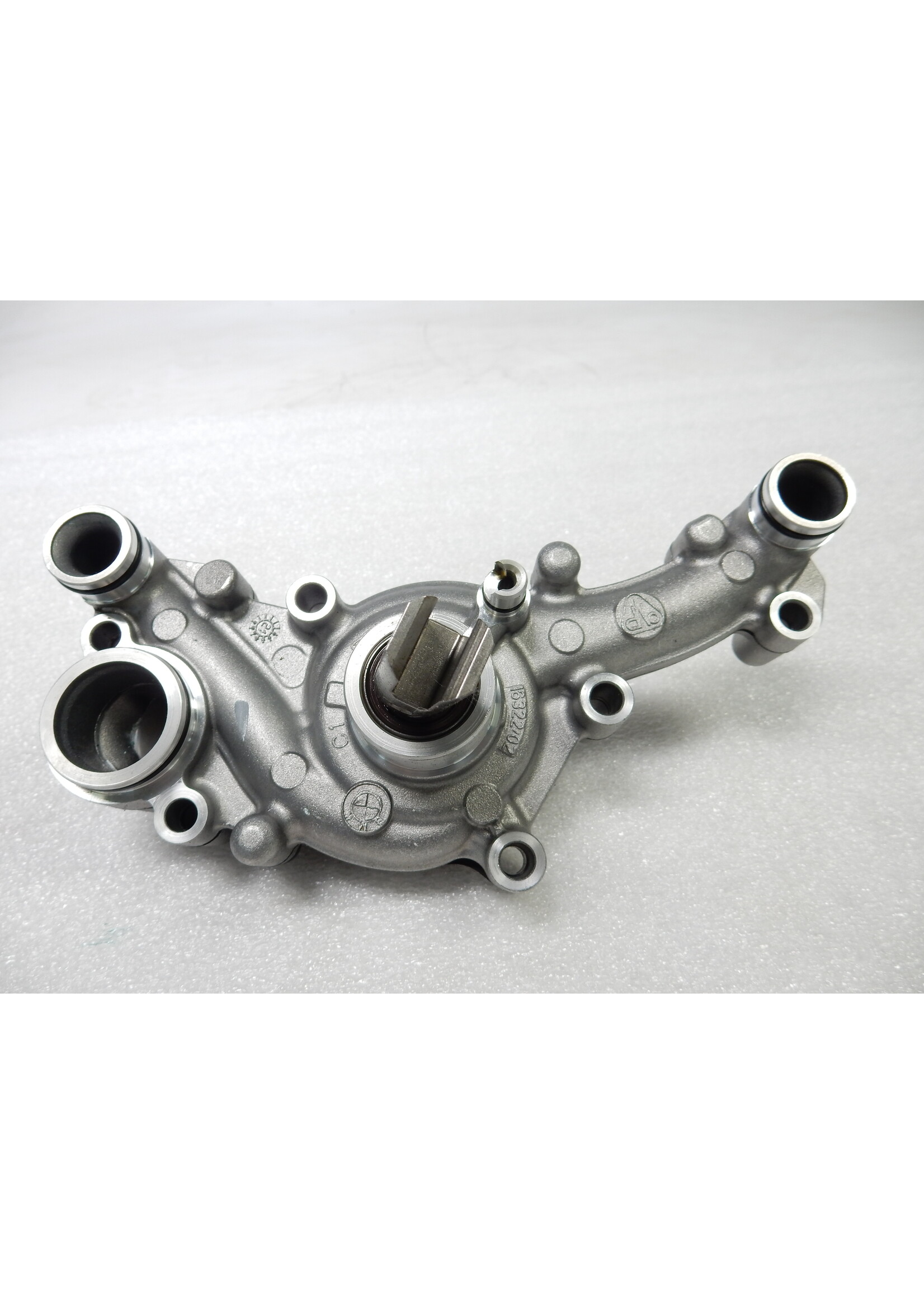 BMW BMW R1250 RT Waterpomp / 11518529879 / 8529879