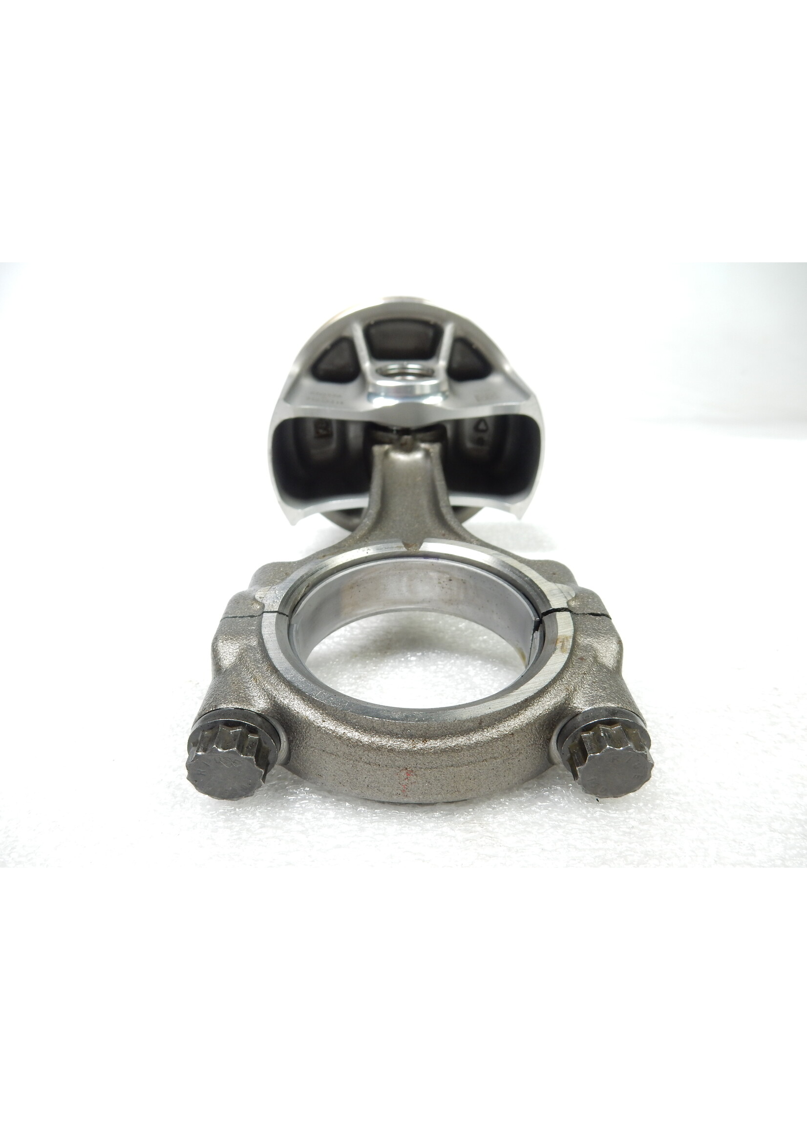 BMW BMW R1250 RT Connecting rod / Piston / 11258565633 / 8565633 / CN3426 / 71012211