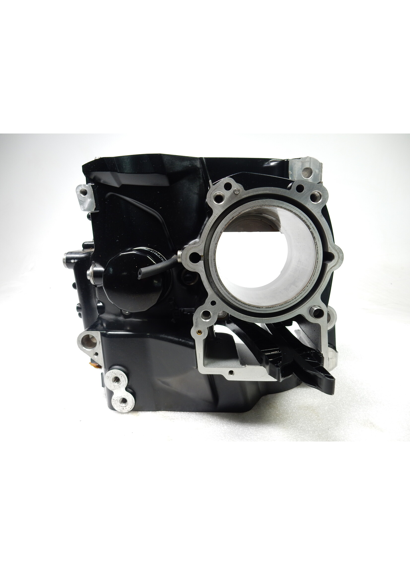 BMW BMW R1250 RT Crankcase left / Oil pump / Intake snorkel / 11118358615 / 8358713 / 11418394439 / 8394439 / 11418394434 / 8394434
