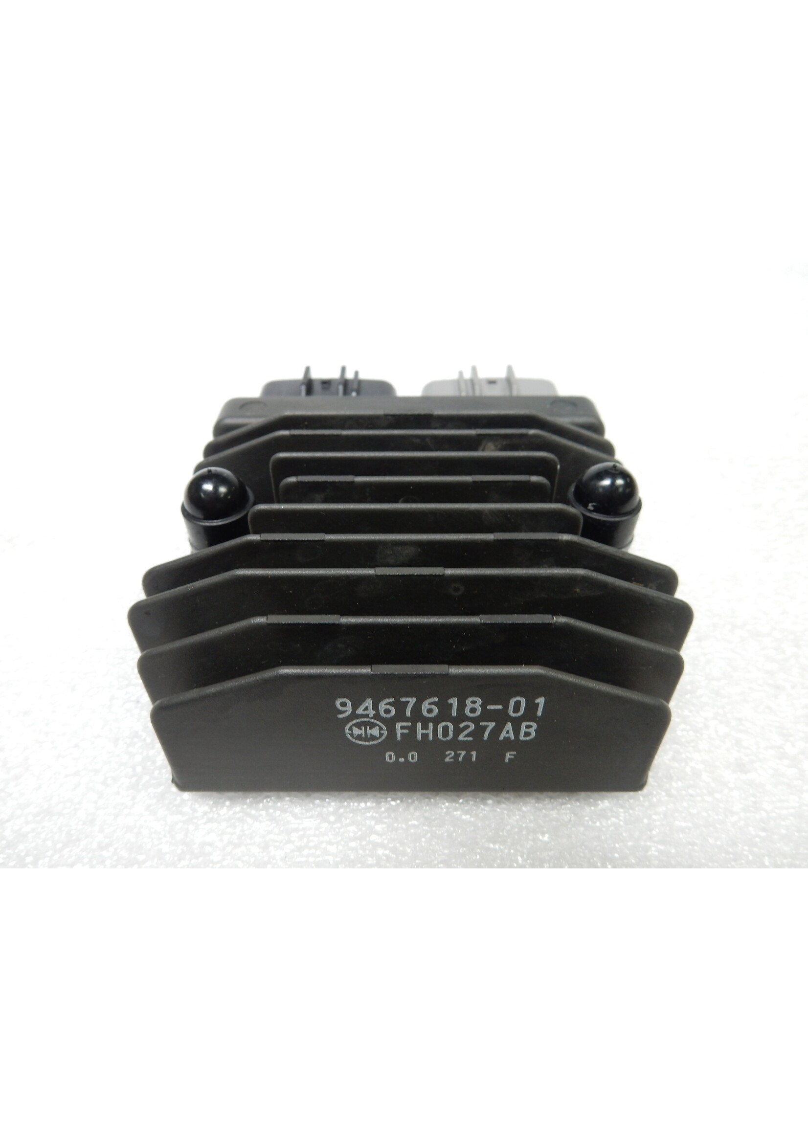 BMW BMW F 900 R Dynamoregelaar / 12319467618 / 9467618 / 12318356927 / 8356927