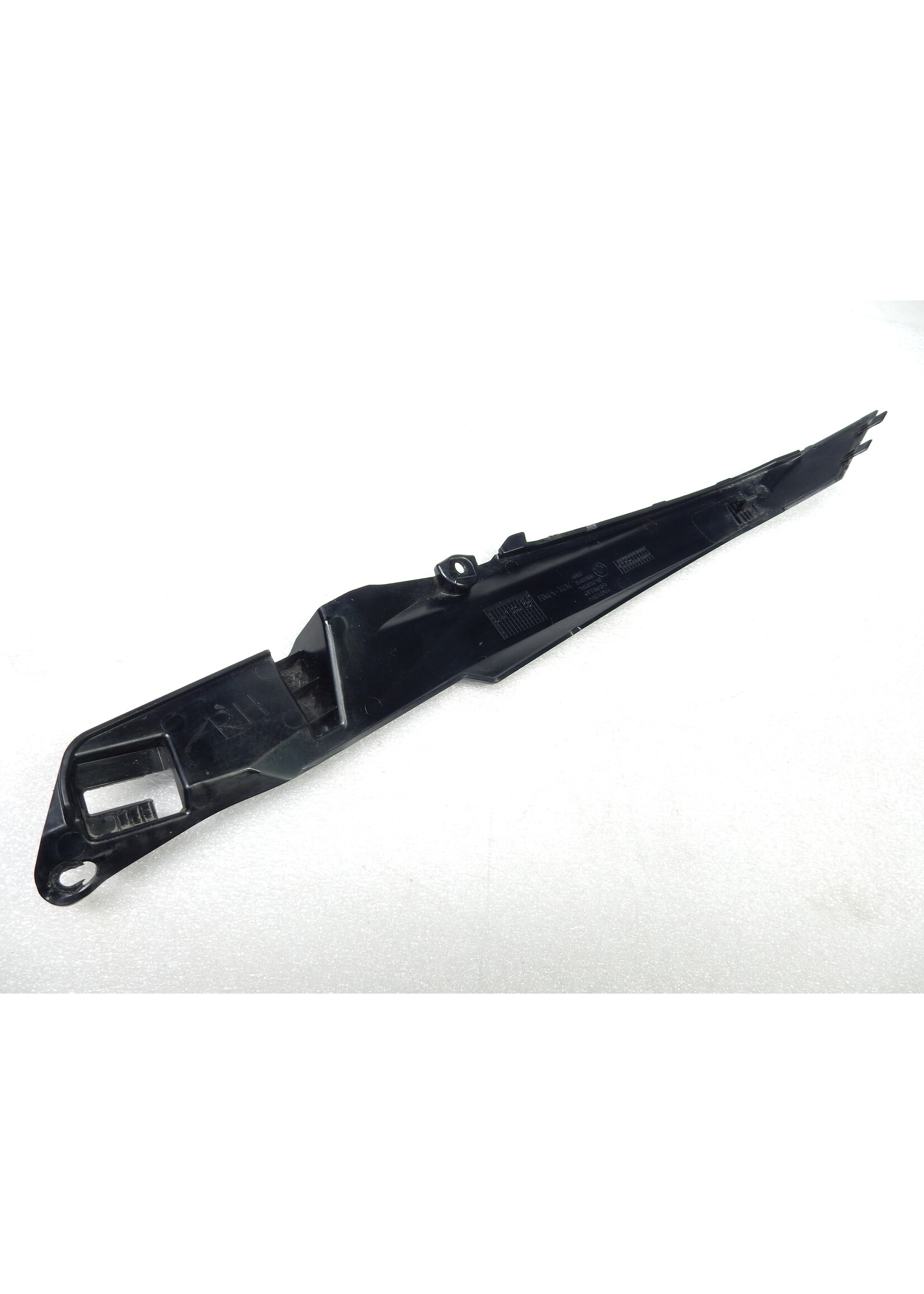 BMW BMW F 900 R Heckverkleidung rechts / 46638403866 / 8403866