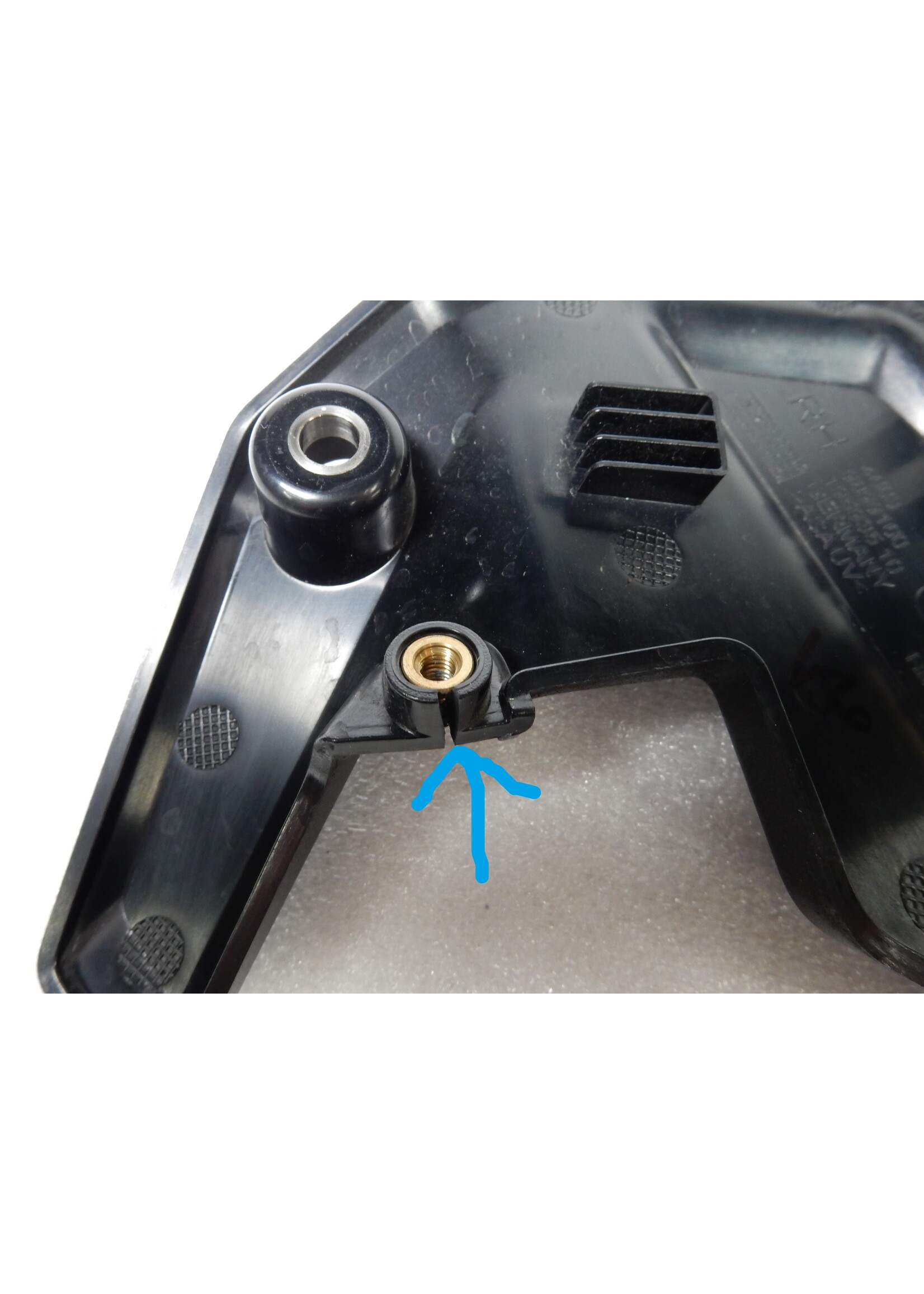 BMW BMW F 900 R Rahmenblende links / 46639899160 / 9899160