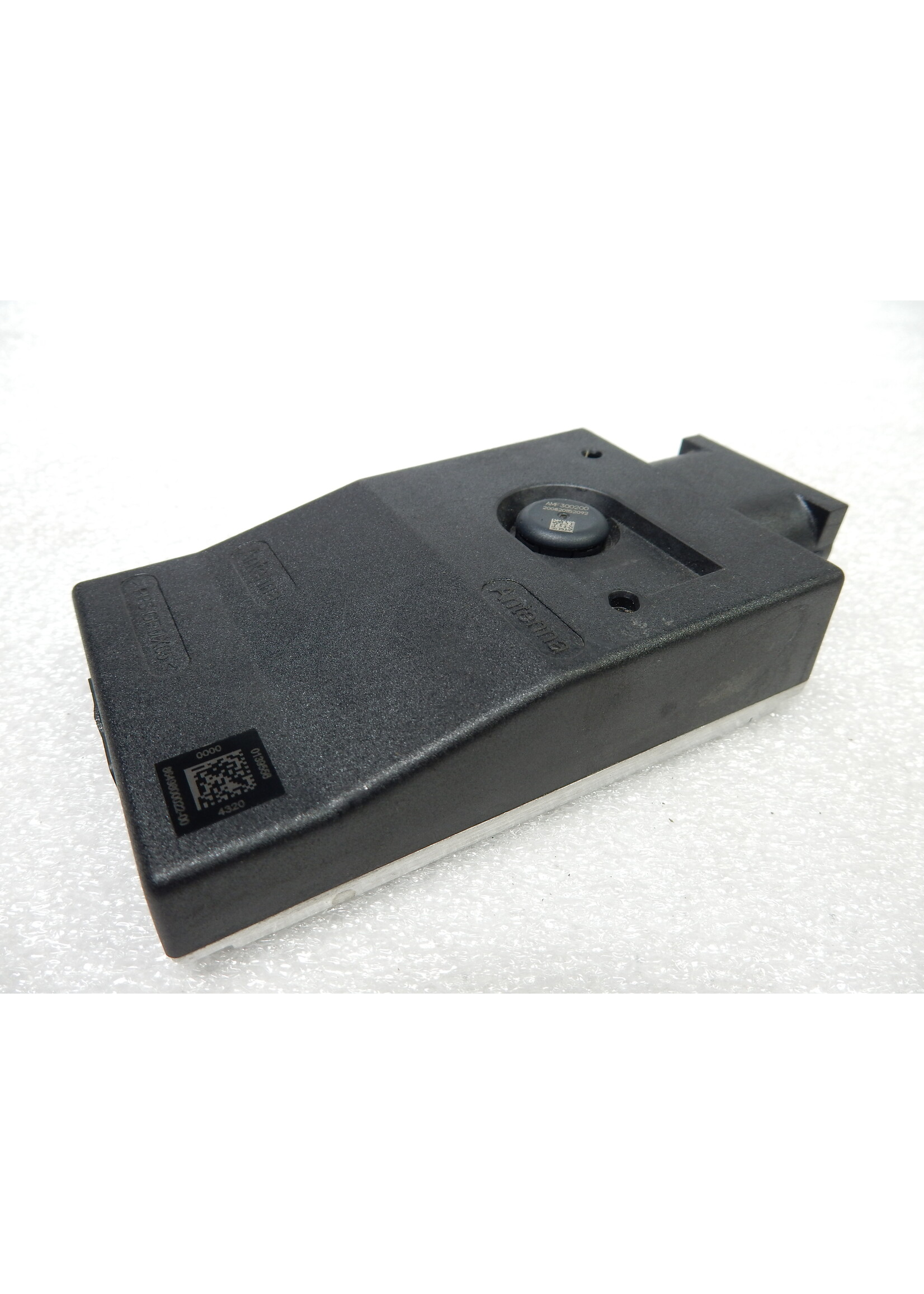 BMW BMW F 900 R Control unit telematics / 84109446080 / 9446080