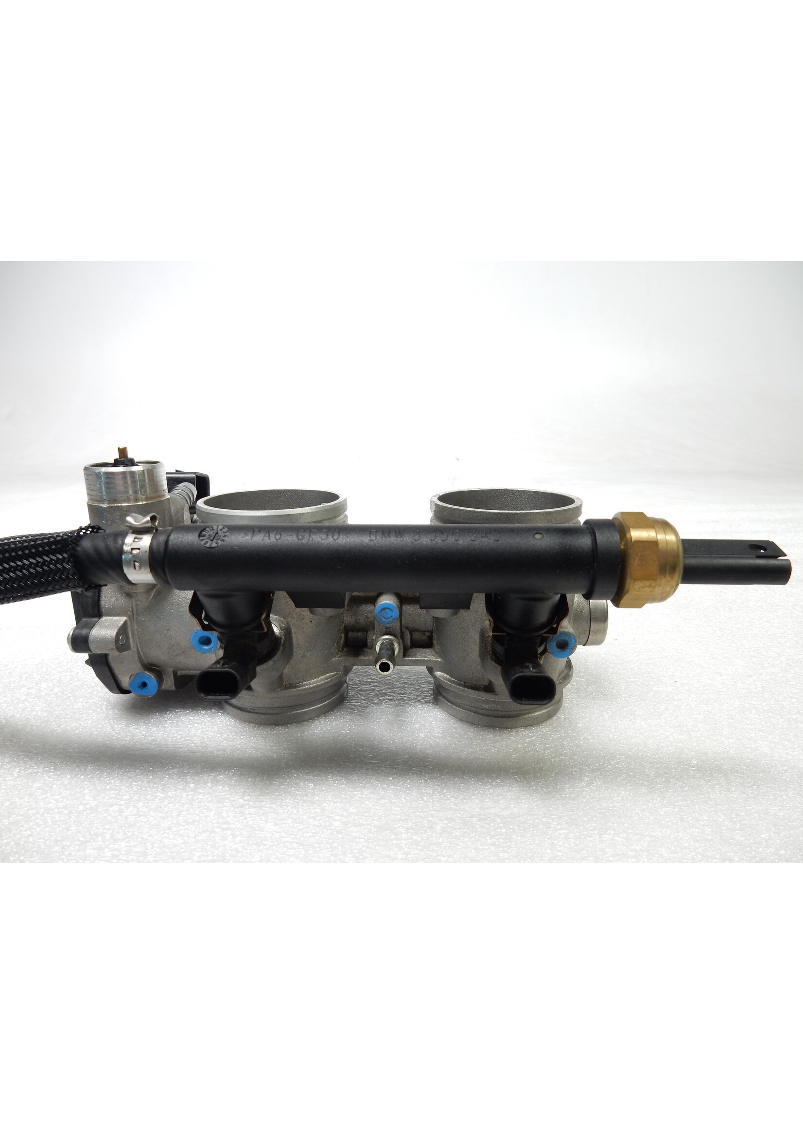 BMW BMW F 900 R Gasklephuis / 13548564772 / 8564772
