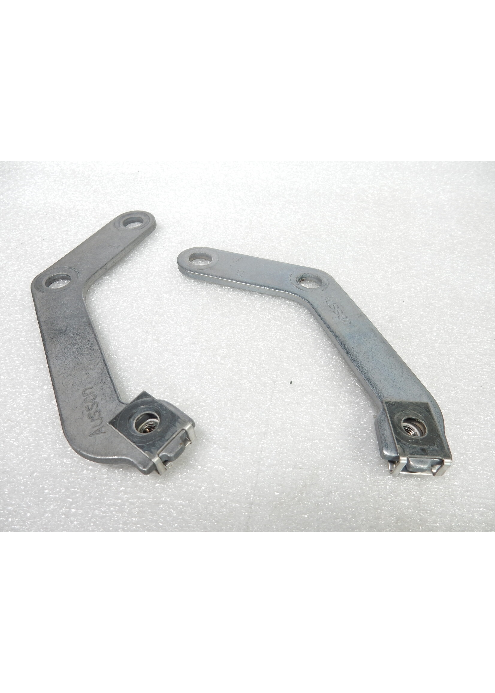 BMW BMW F 900 R Halter rechts / links  heckrahmen / 46519467918 / 9467918 / 46519467917 / 9467917
