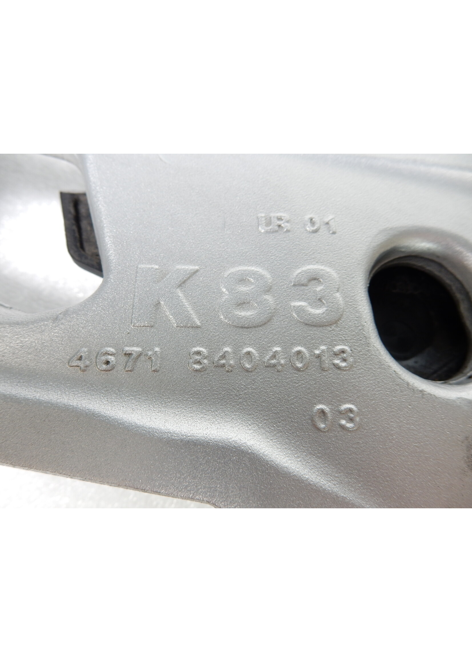 BMW BMW F 900 R Voetsteunplaat links / 46718404013 / 8404013