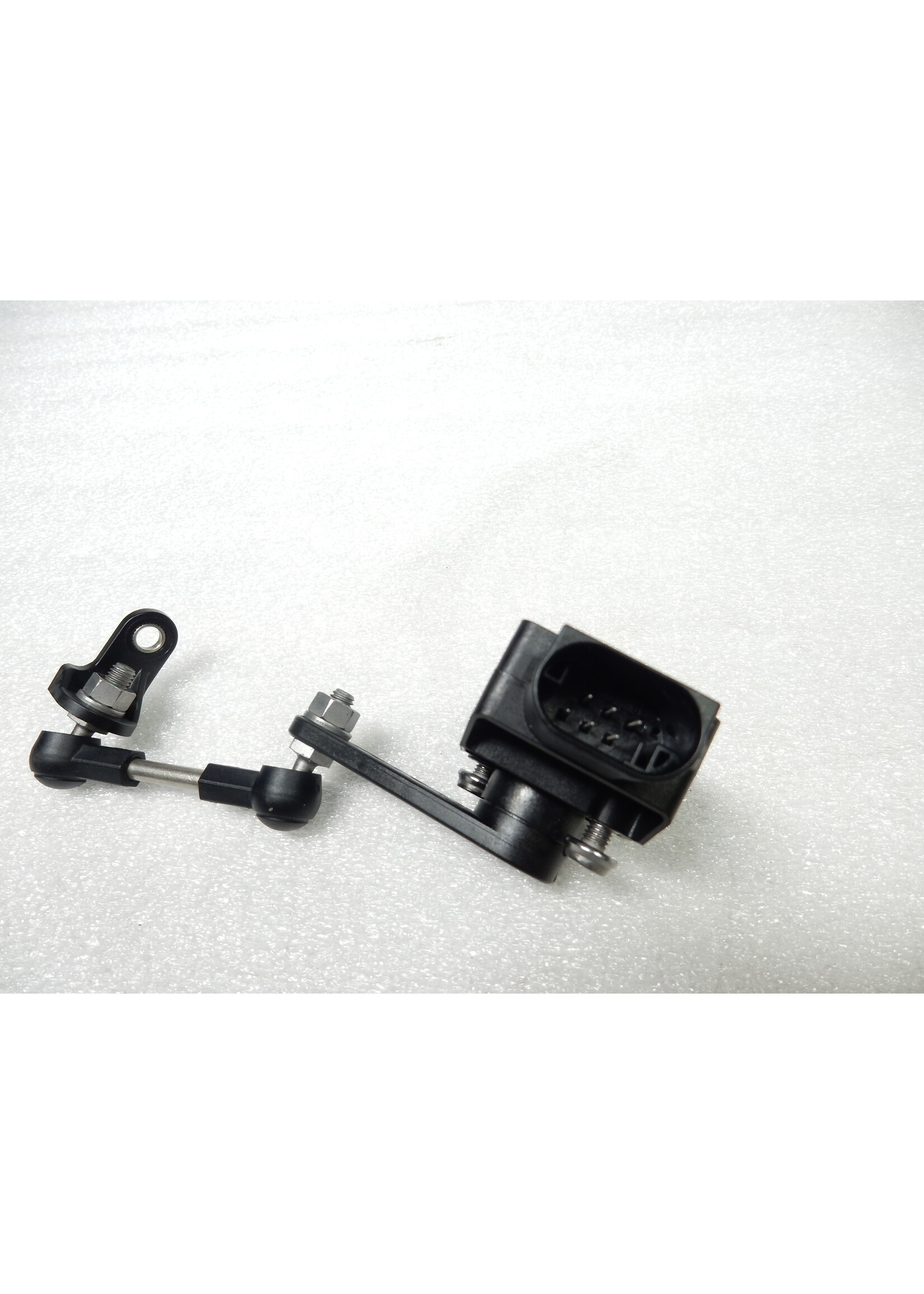 BMW BMW F 900 R Höhenstandssensor / Schubstange / 37146870000 / 6870000 / 33548392440 / 8392440