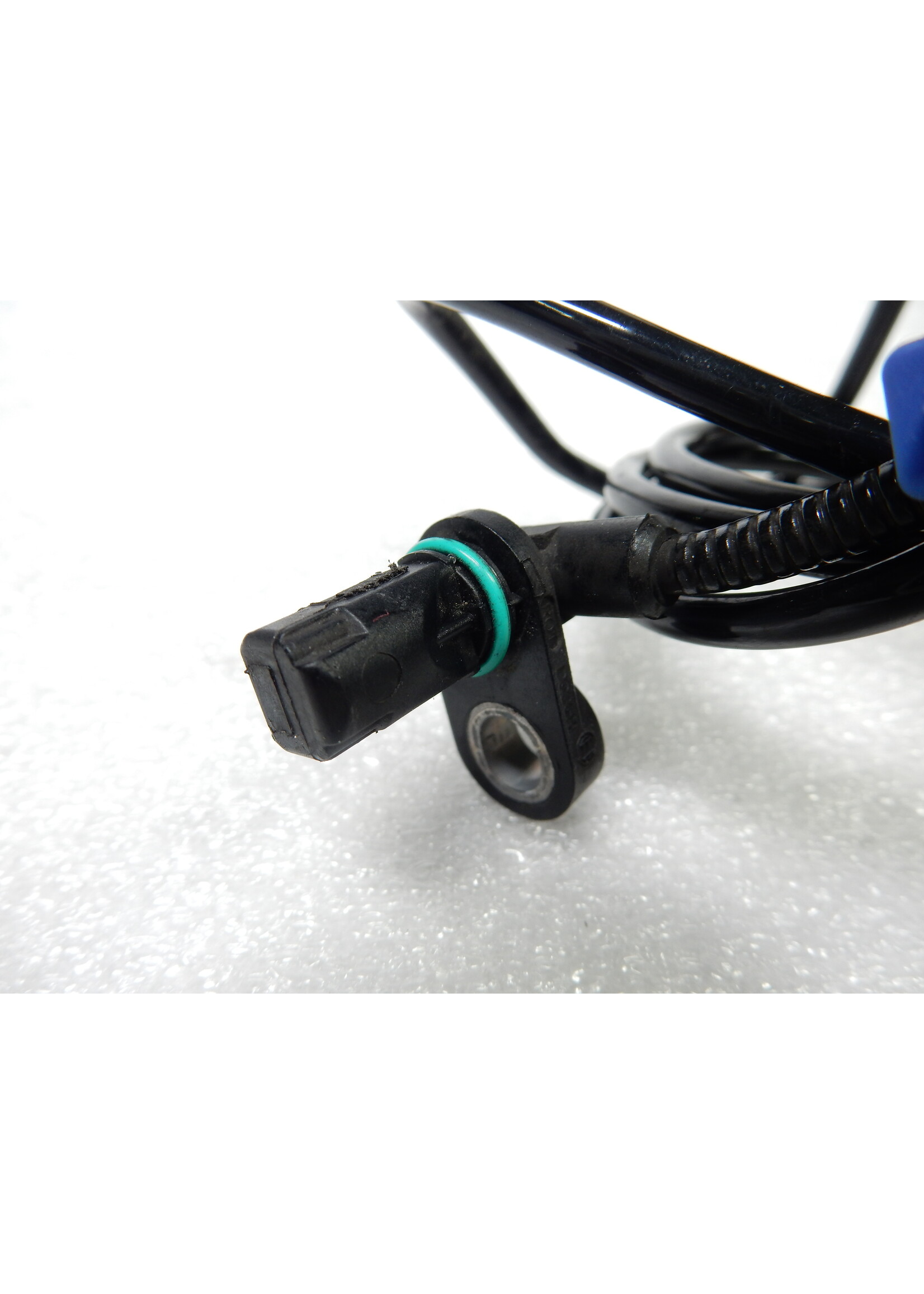 BMW BMW F 900 R Wheel-speed sensor / 34528404803 / 8404803