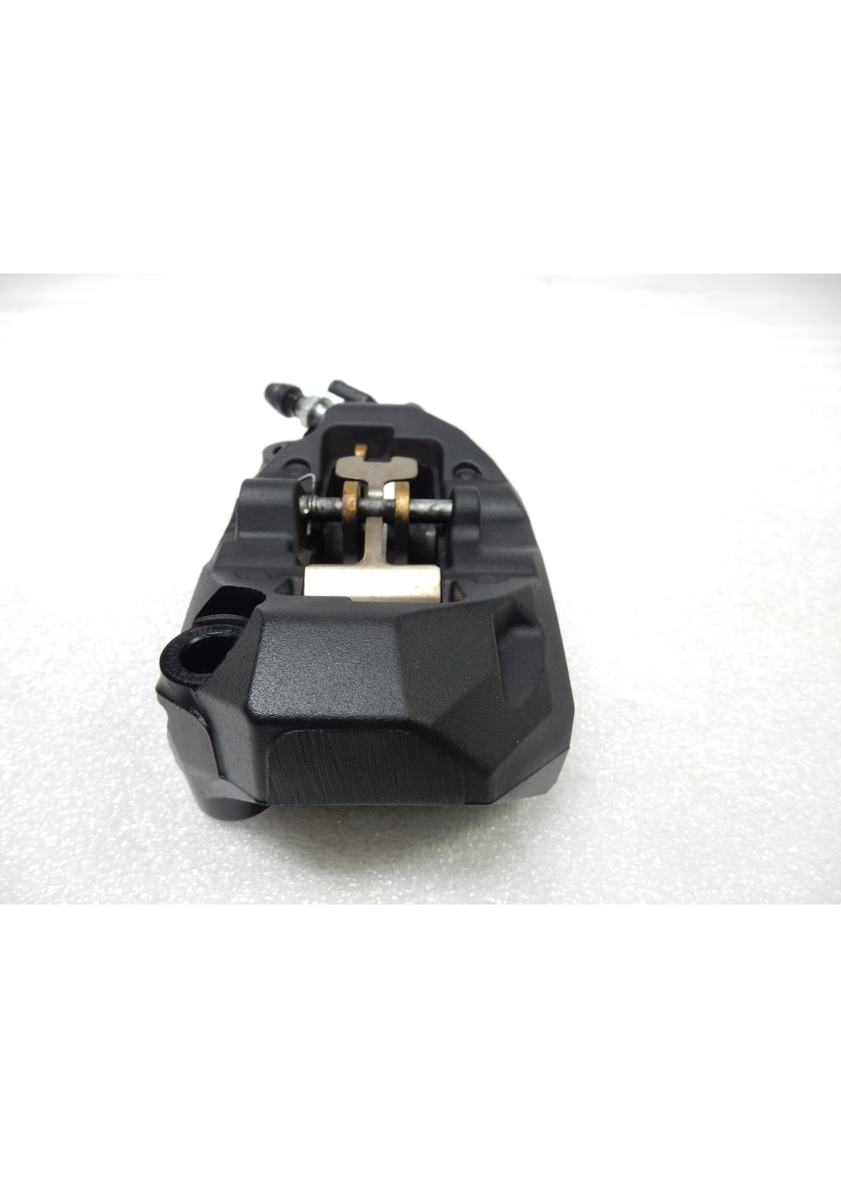 BMW BMW F 900 R Bremssattel Brembo links / 34118556205 / 8556205