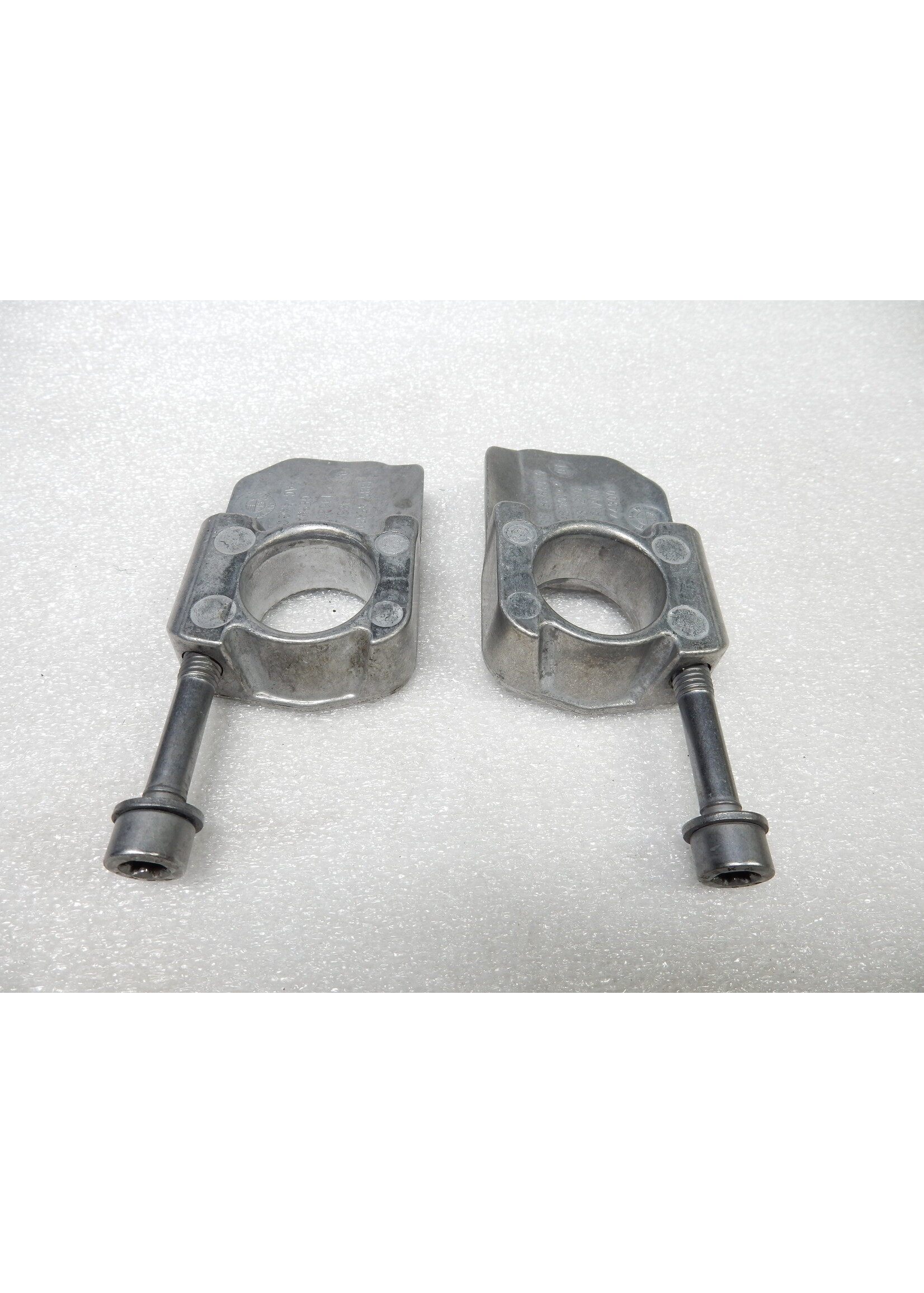 BMW BMW F 900 R Chain tensioner, right / Chain tensioner, left / 33358565010 / 8565010 / 33358565009 / 8565009