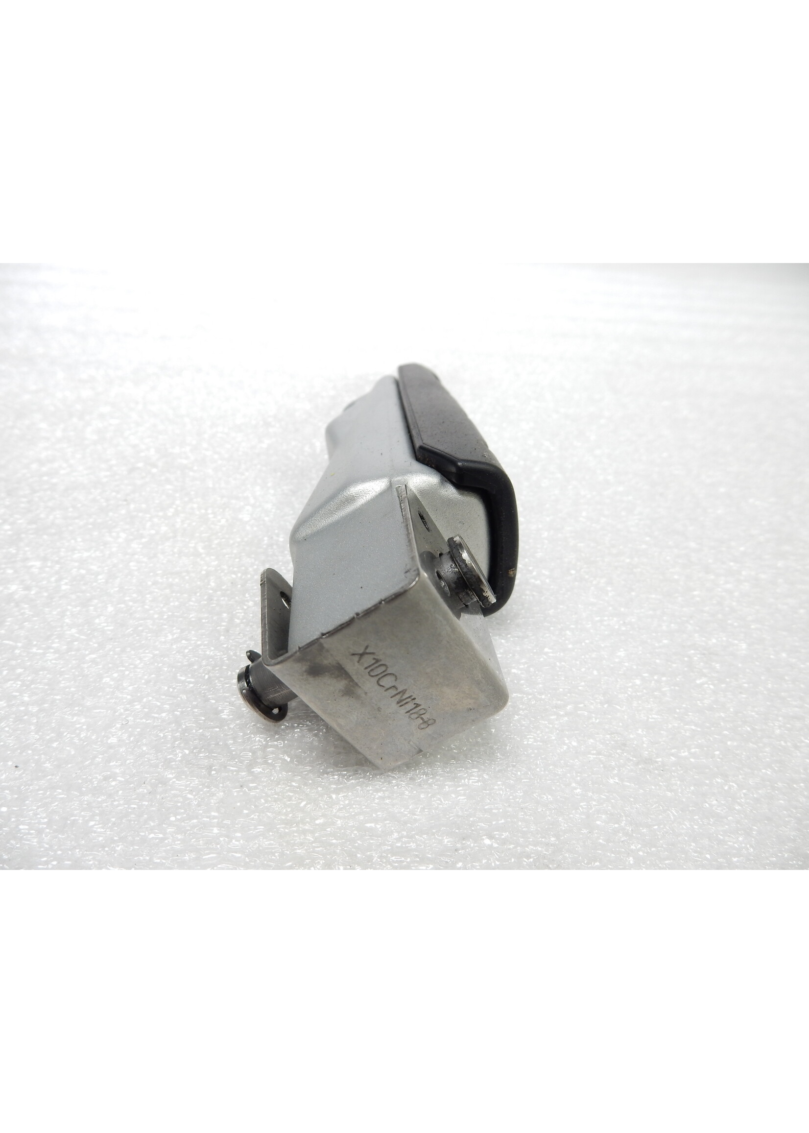 BMW BMW F 900 R Footrest, right, w/rubber footr. element rear / 46717728904 / 7728904