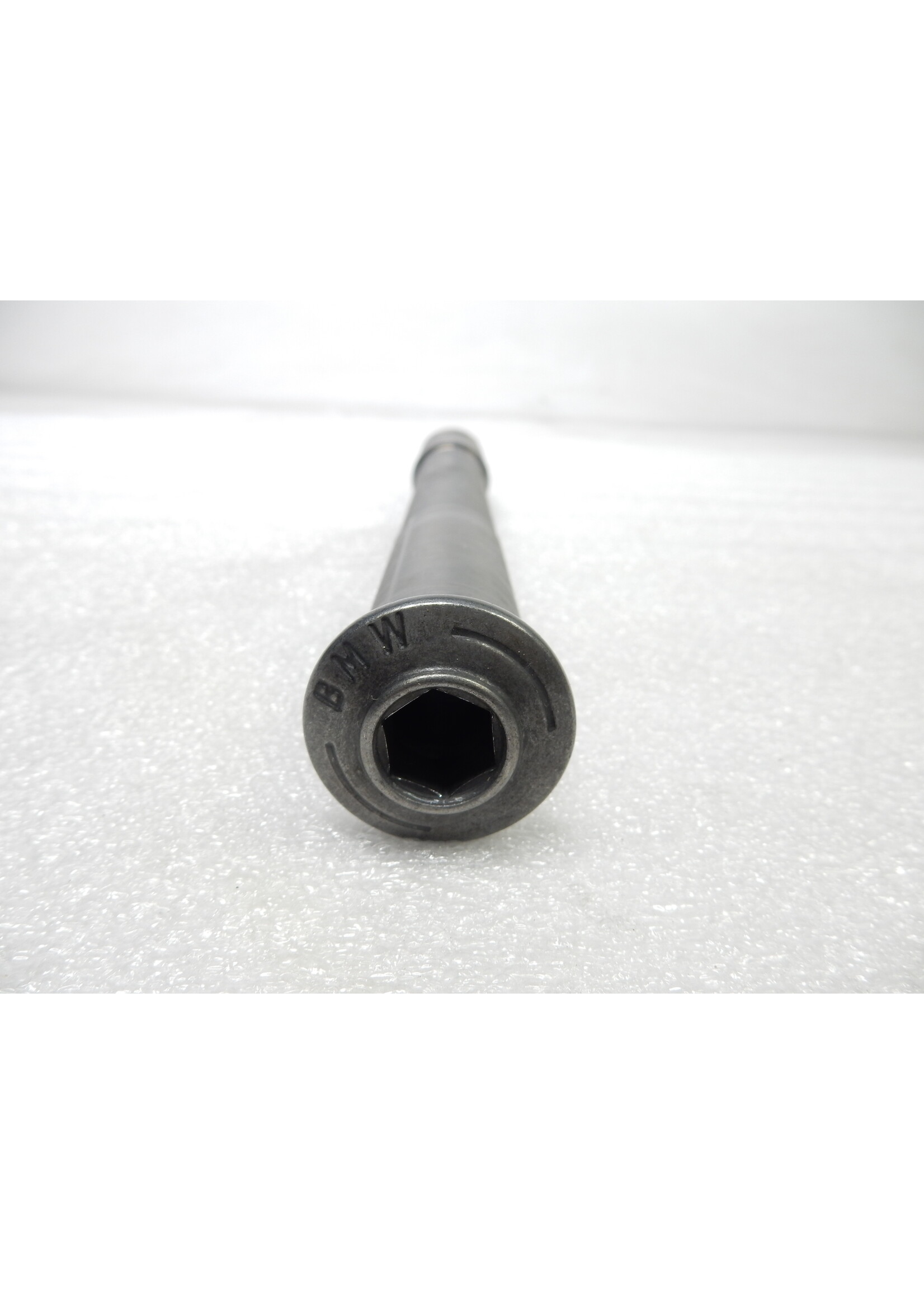 BMW BMW F 900 R Axle shaft front / 36318544125 / 8544125
