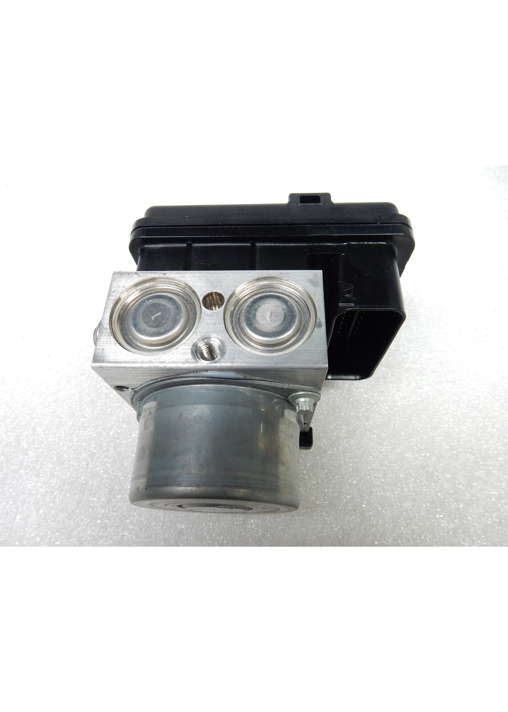 BMW BMW F 900 R  Druckmodulator / 34518393177 / 8393177