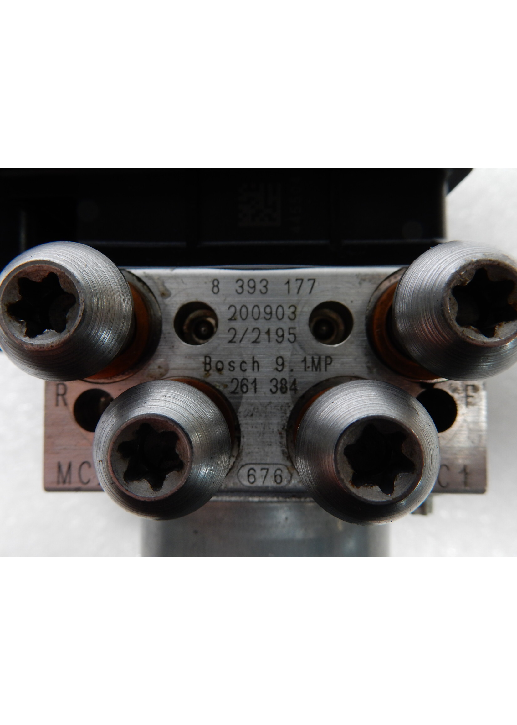 BMW BMW F 900 R Pressure modulator / 34518393177 / 8393177