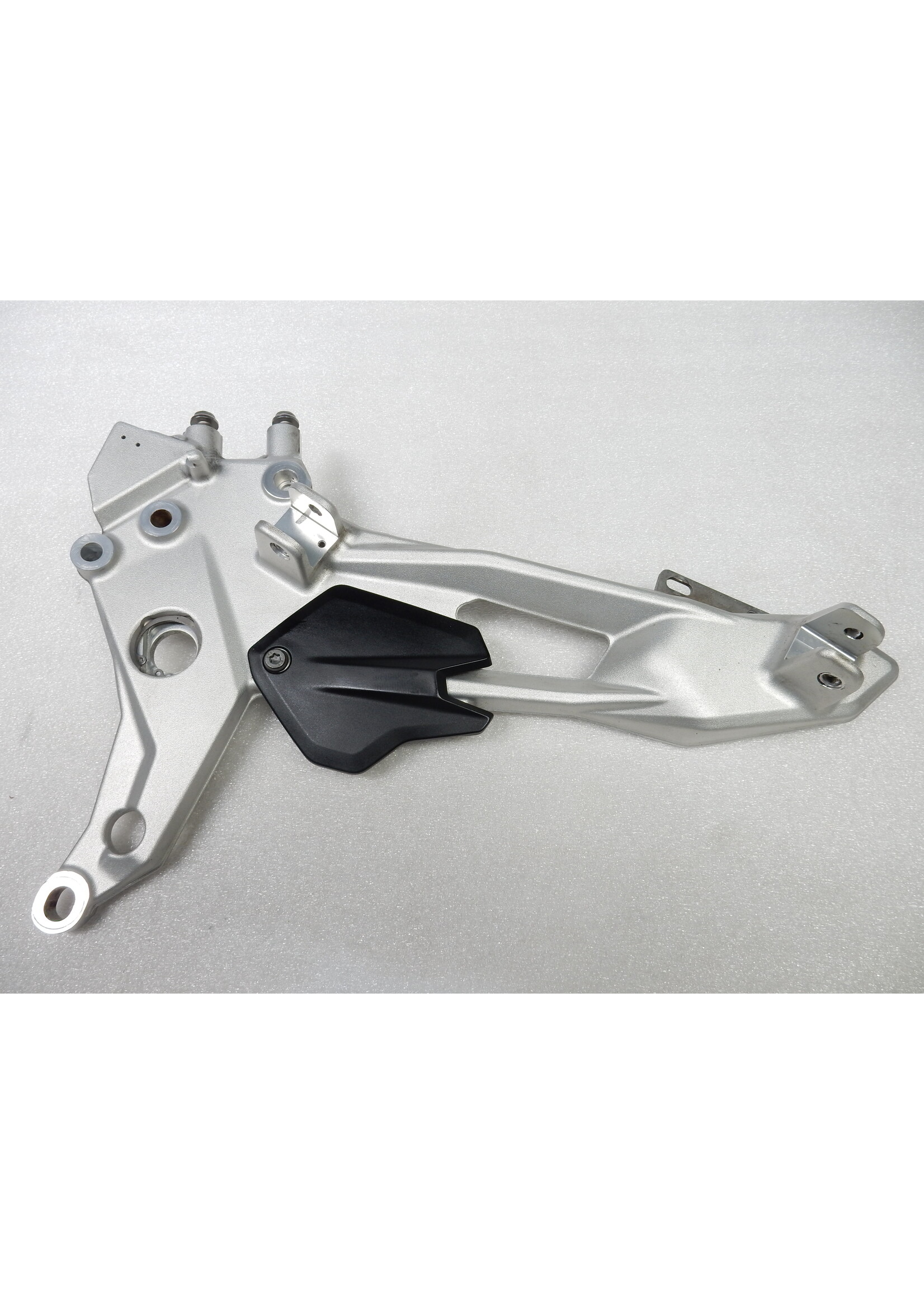 BMW BMW F 900 R Voetraster rechts / 46718404012 / 8404012