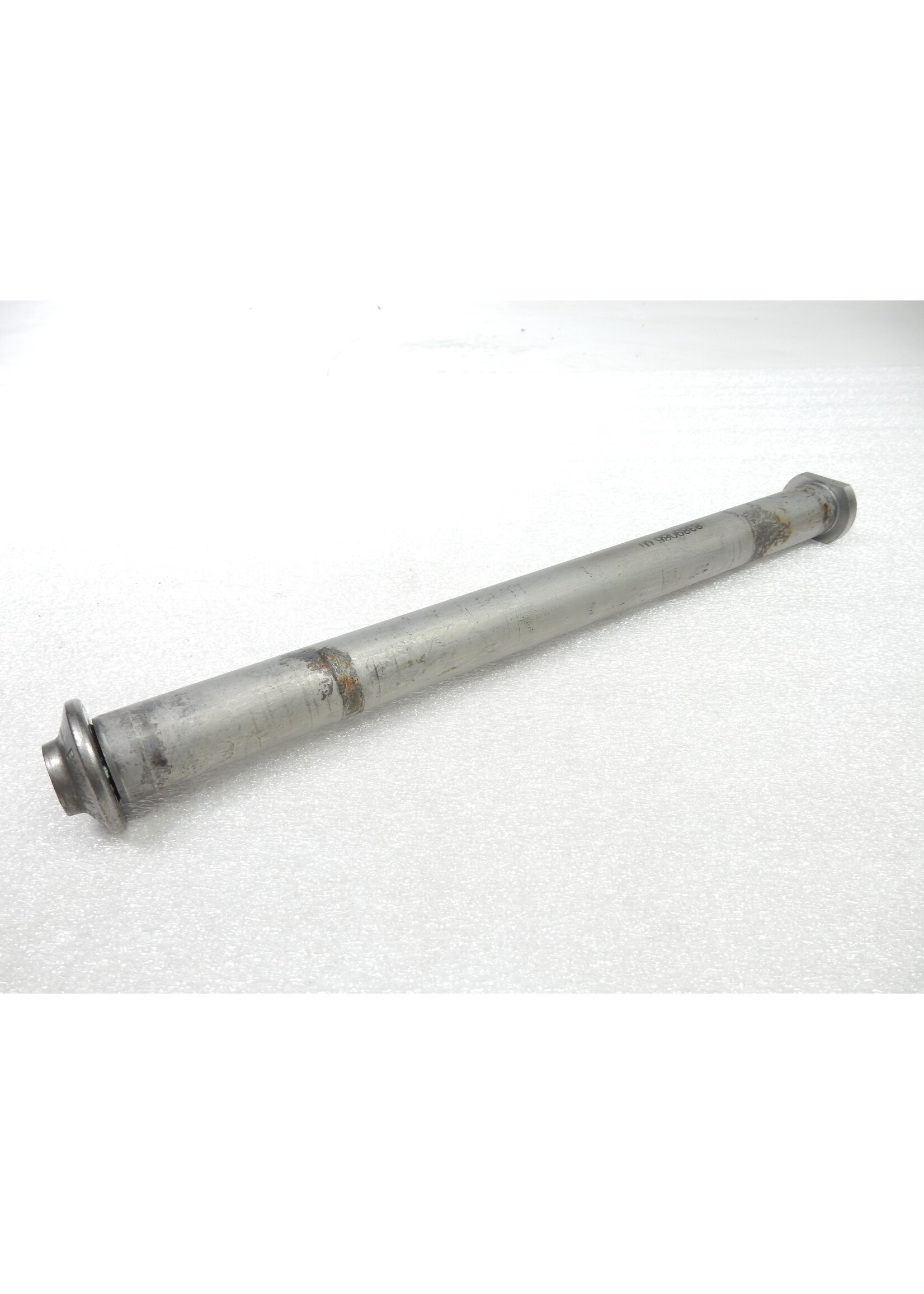 BMW BMW F 900 R Schwingenachse / 33358389086 / 8389086