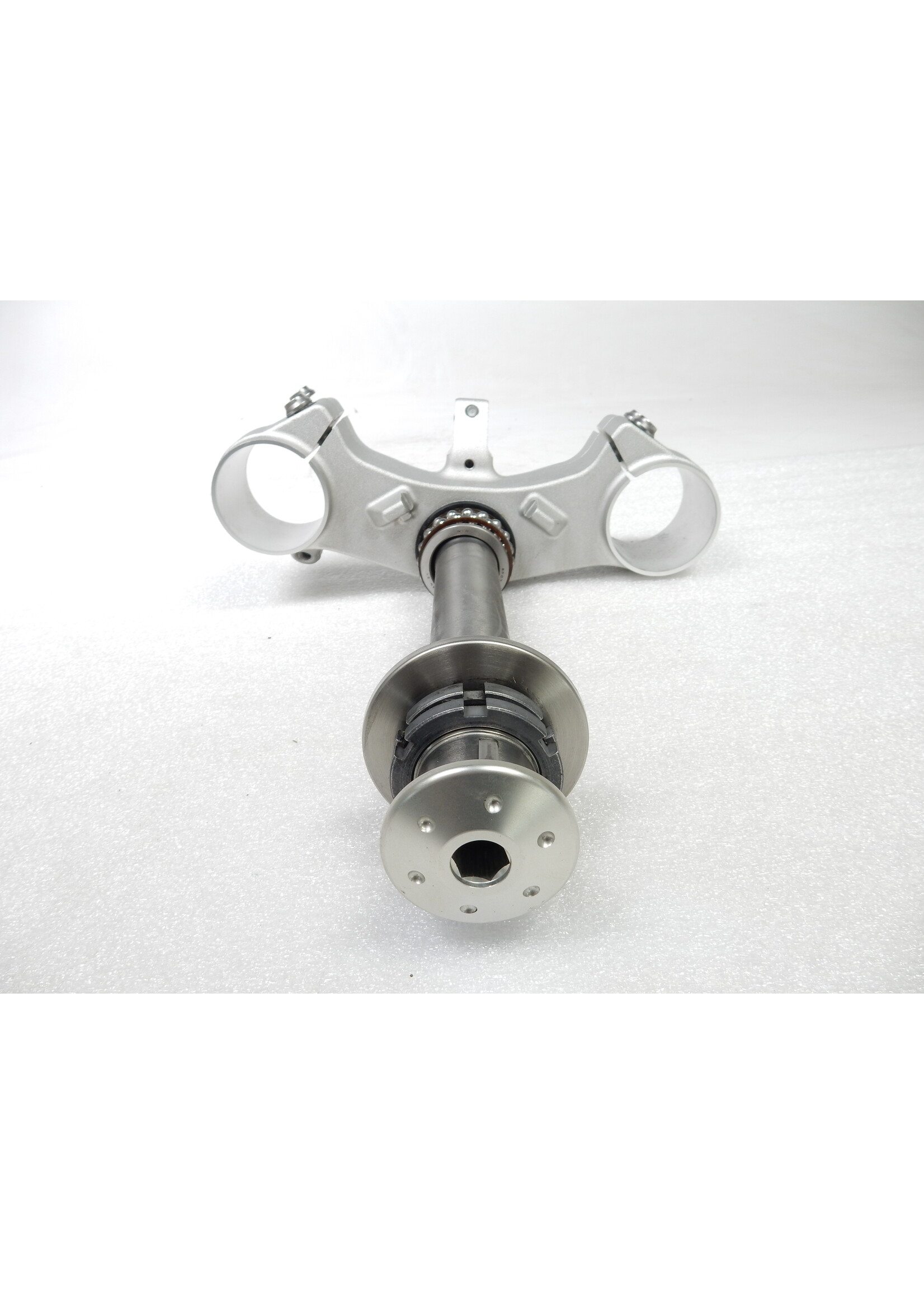 BMW BMW F 900 R Gabelbrücke unten / 31428404206 / 8404206