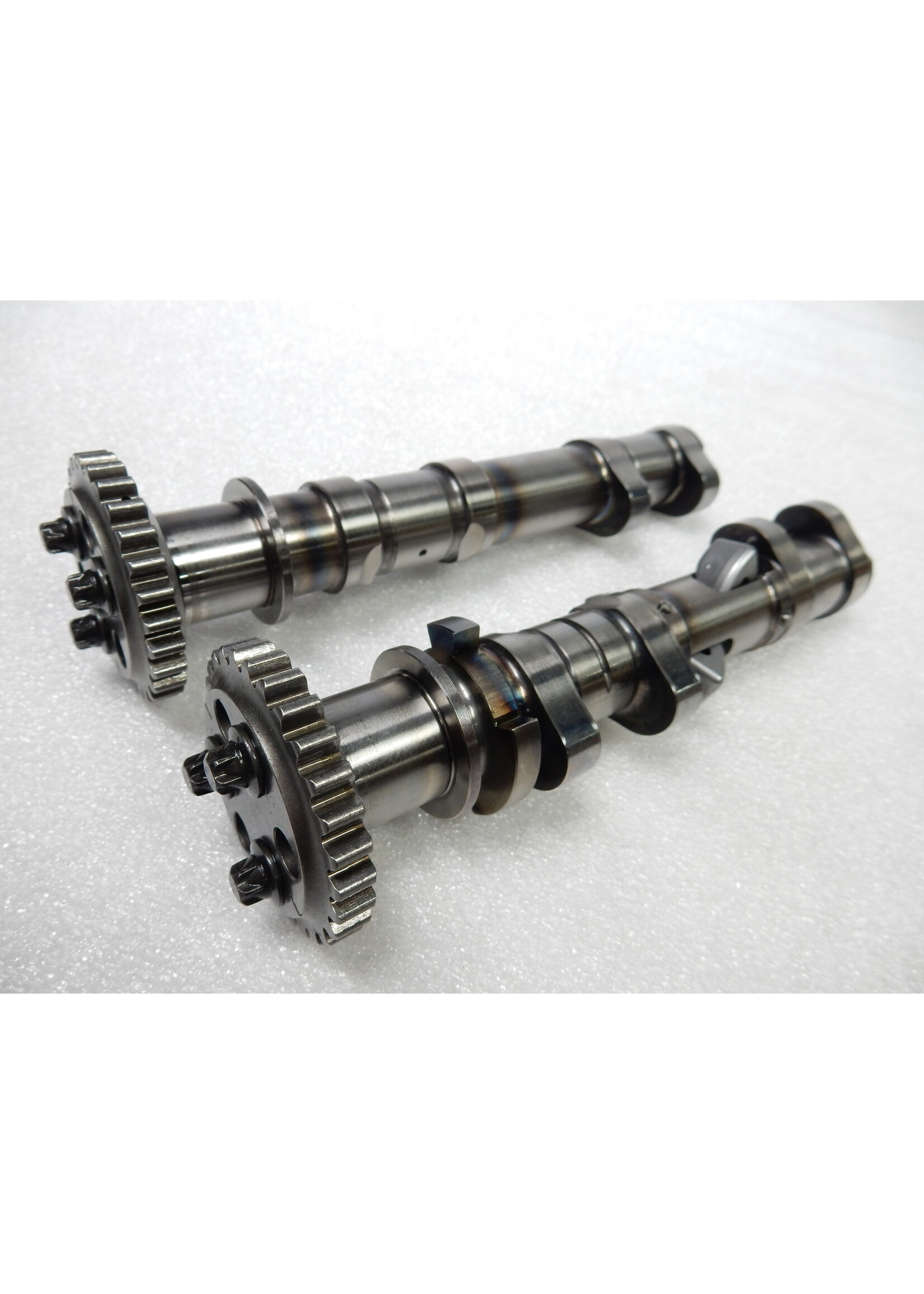 BMW BMW F 900 R Inlet camshaft / Outlet camshaft / 11318387901 / 11318387903 / 11319457149