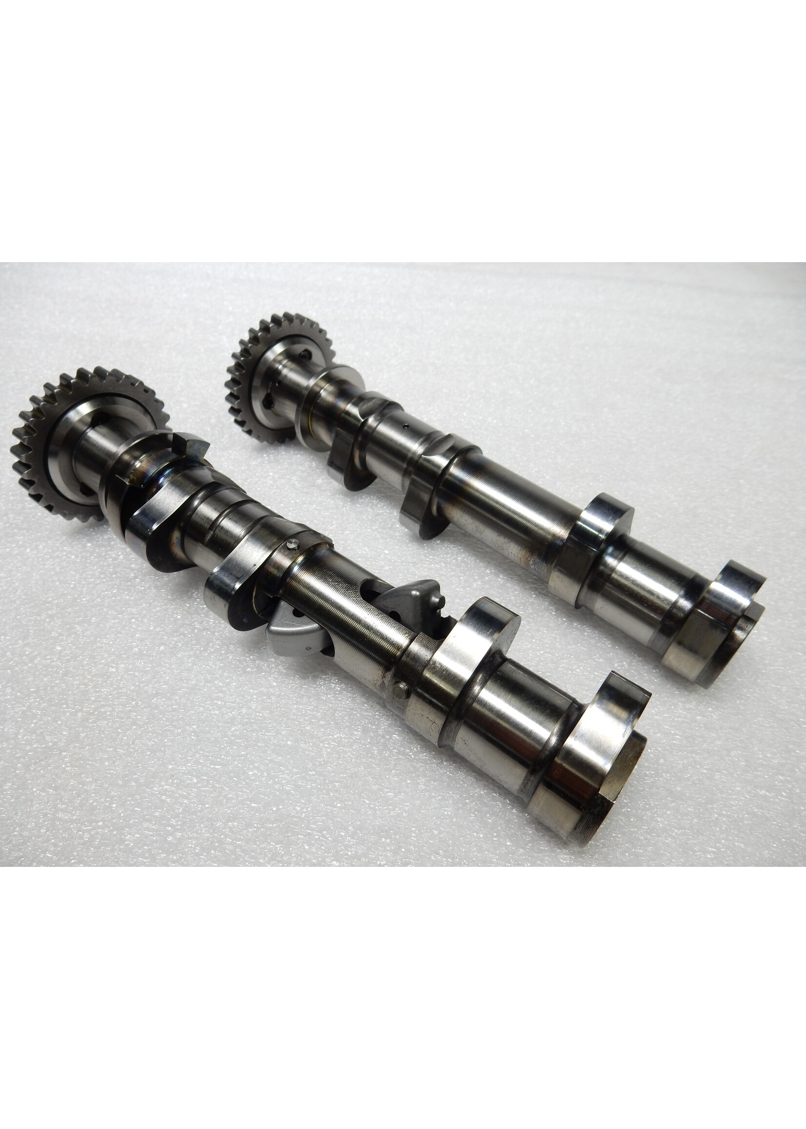 BMW BMW F 900 R Einlassnockenwelle / Auslassnockenwelle / 11318387901 / 11318387903 / 11319457149