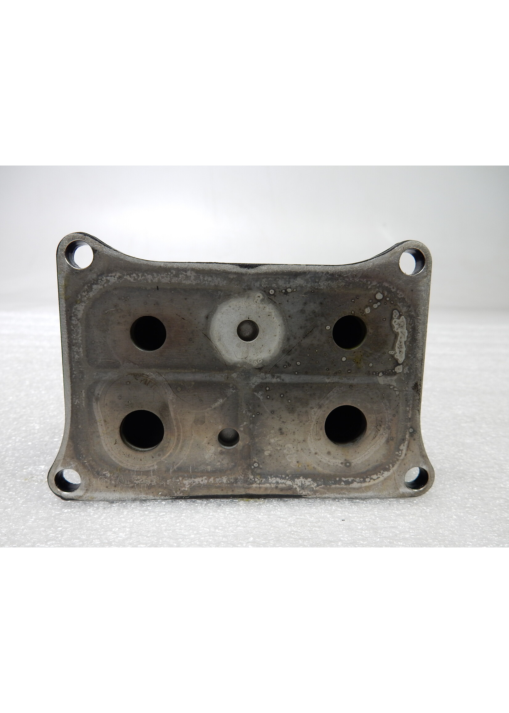 BMW BMW F 900 R Heat exchanger for engine oil / 17218389253 / 8389253