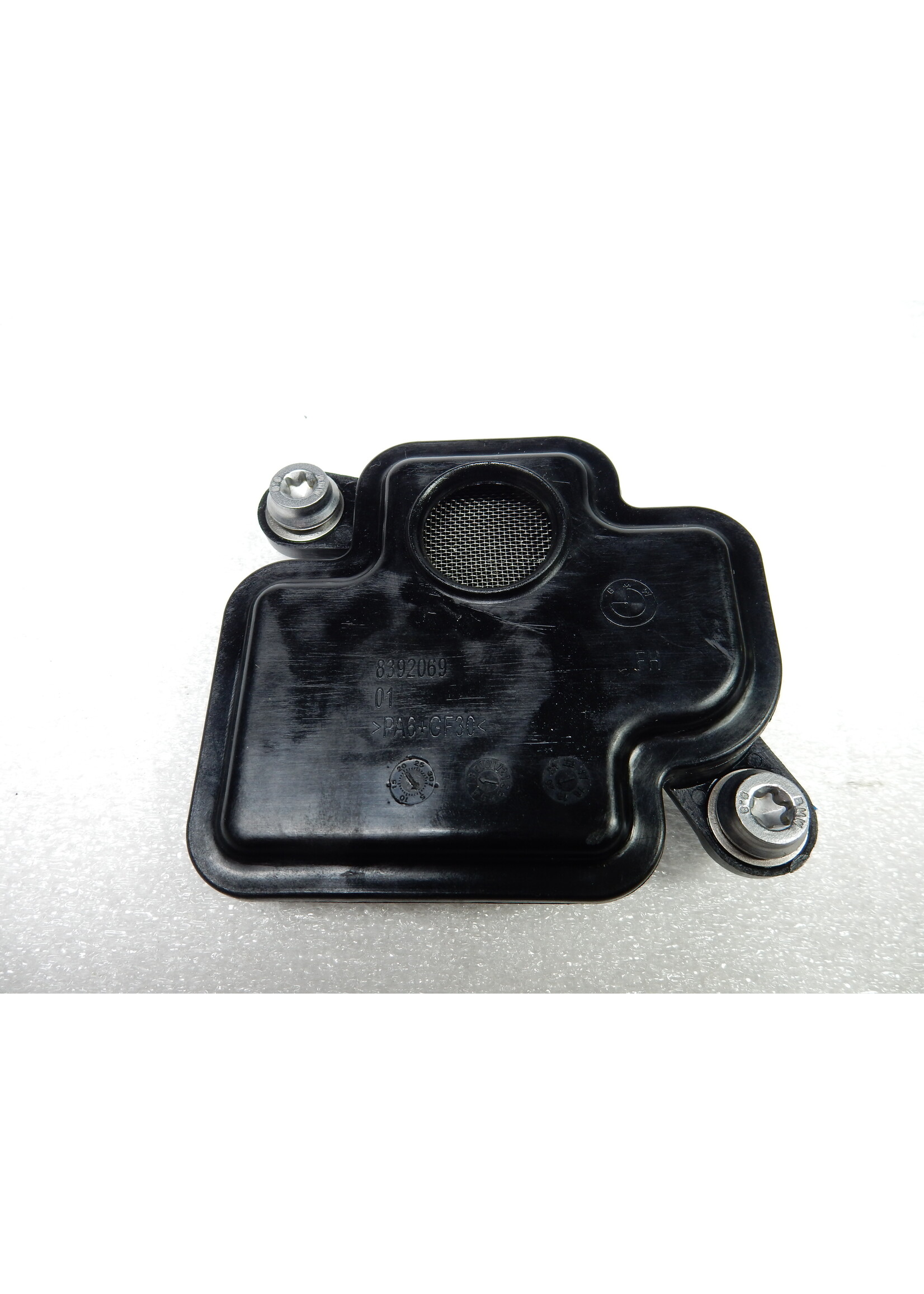 BMW BMW F 900 R Intake snorkel Oil pump / 11418392069 / 8392069