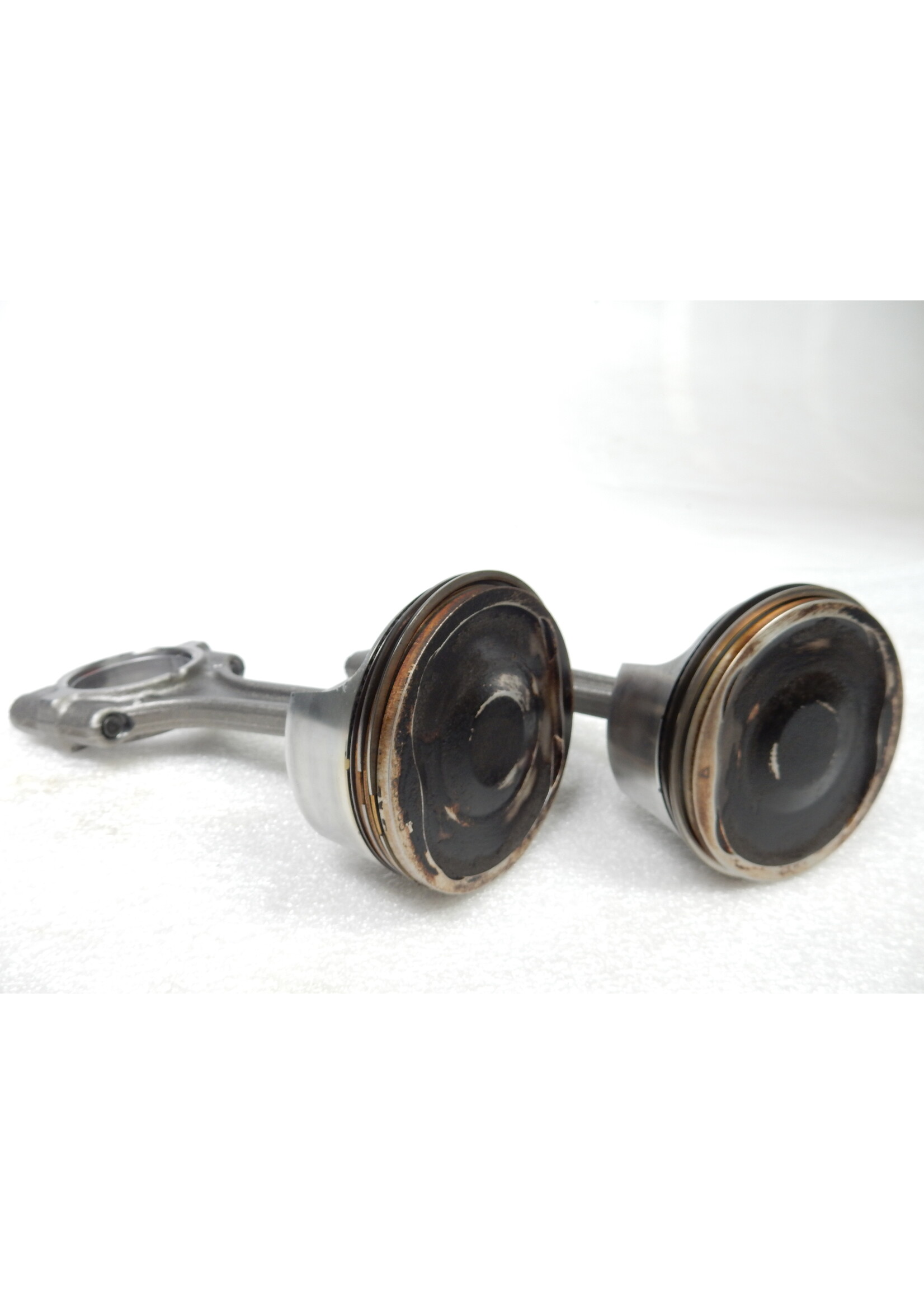 BMW BMW F 900 R Drijfstang / Zuiger / 11248563921 / 8563921 / 11259829370 / 9829370