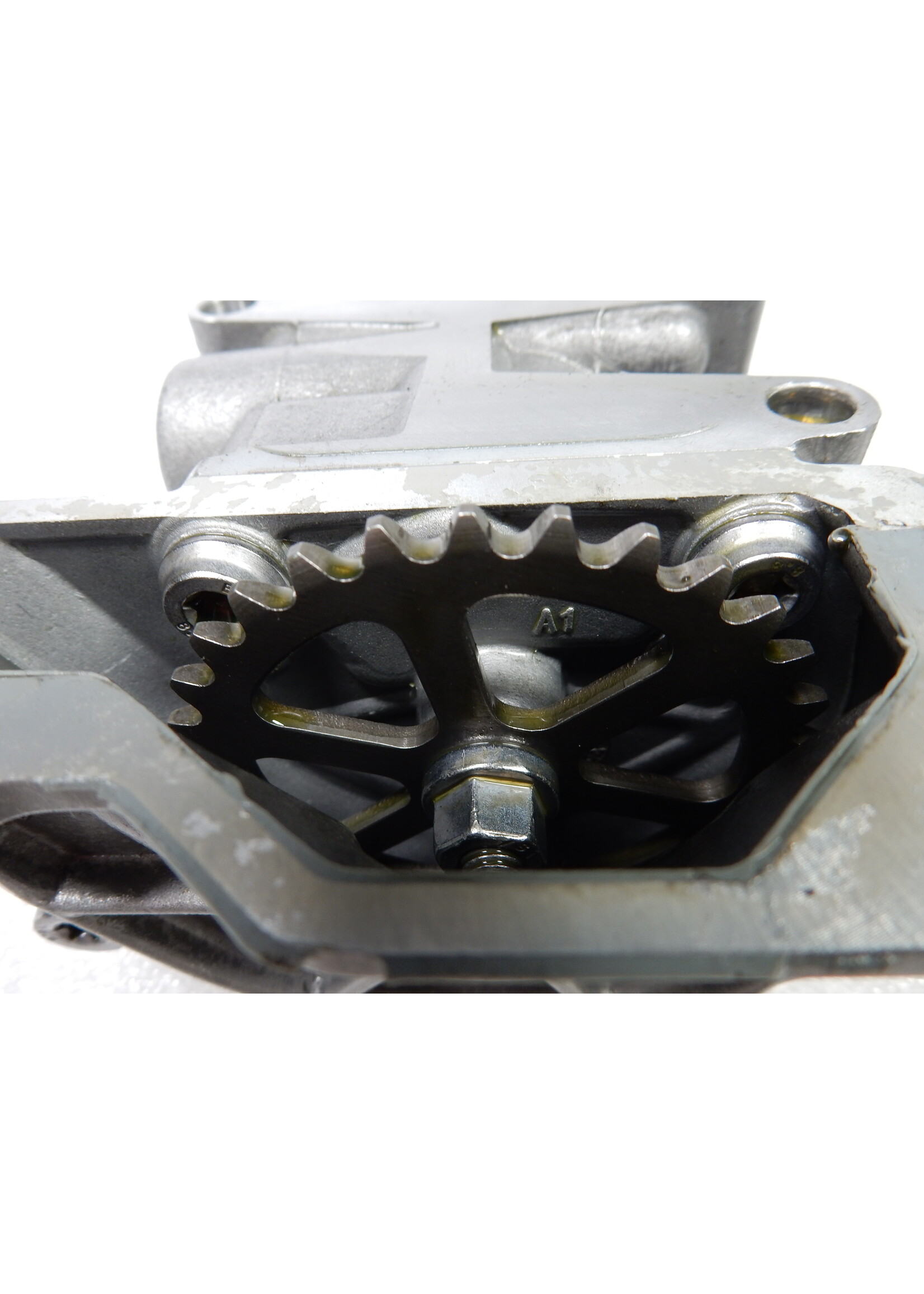 BMW BMW F 900 R Oil pump / 11418359987 / 8359987 / 8359989 / 8566613