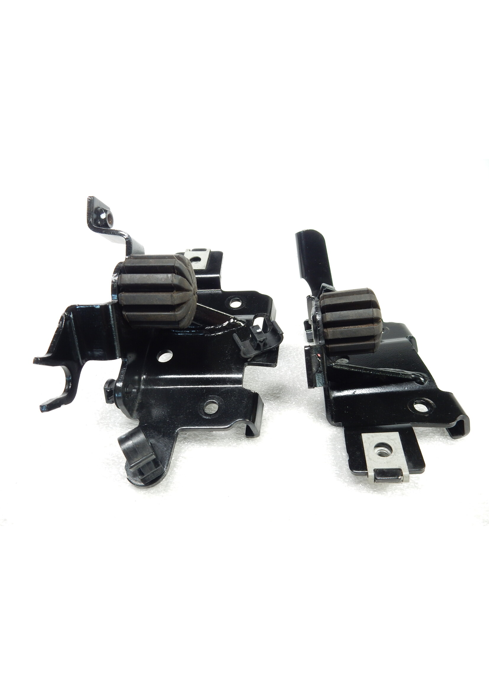 BMW BMW R 1200 GS Bracket, tank fastening left / Bracket, tank fastening right / 16118529313 / 8529313 / 16118529314 / 8529314