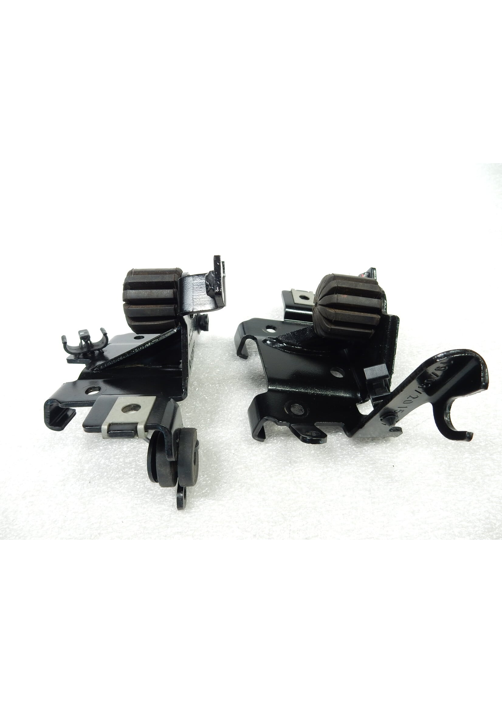 BMW BMW R 1200 GS Halter Tankbefestigung links / Halter Tankbefestigung rechts / 16118529313 / 8529313 / 16118529314 / 8529314