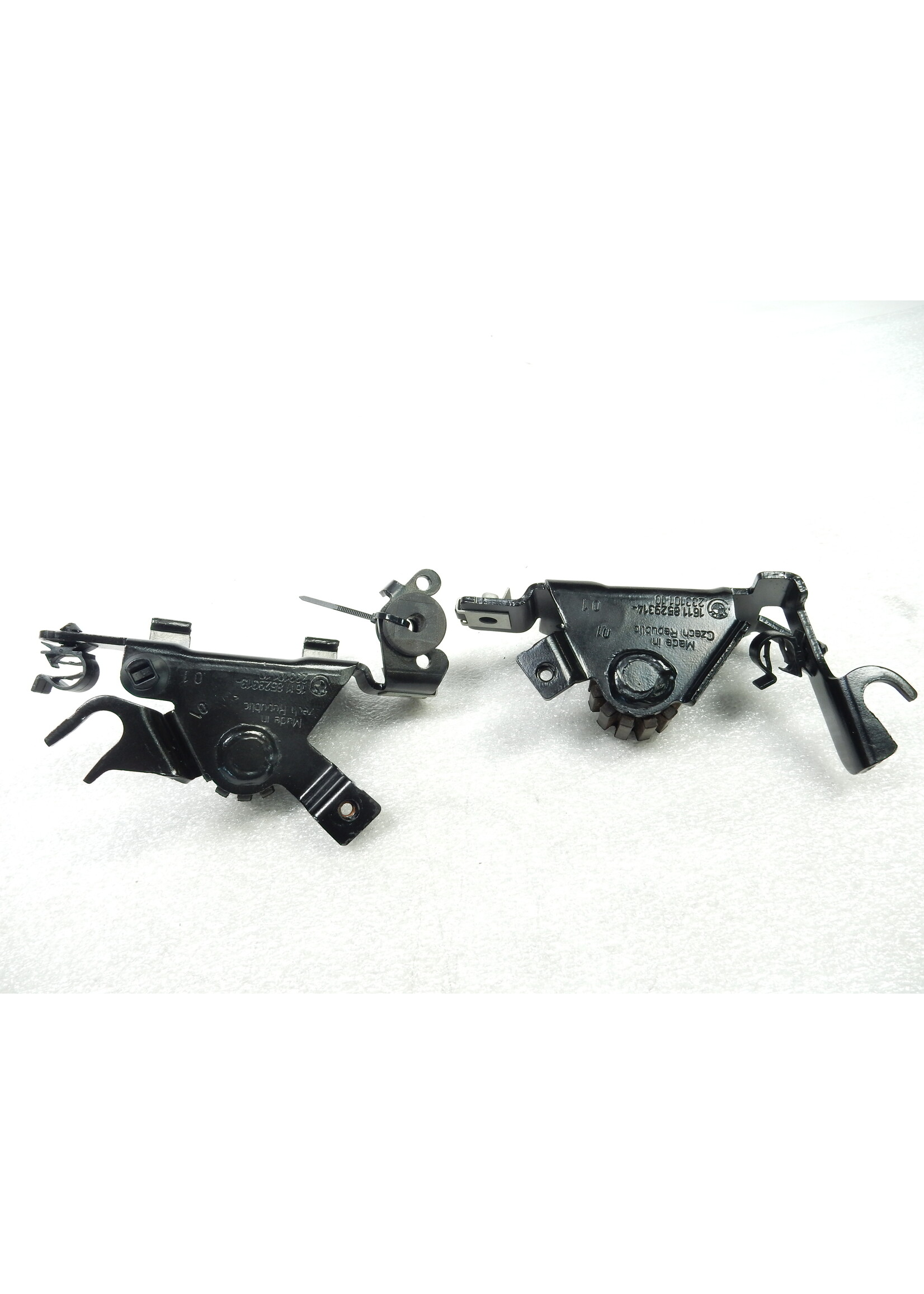 BMW BMW R 1200 GS Houder tankvestiging links / Houder tankvestiging rechts / 16118529313 / 8529313 / 16118529314 / 8529314