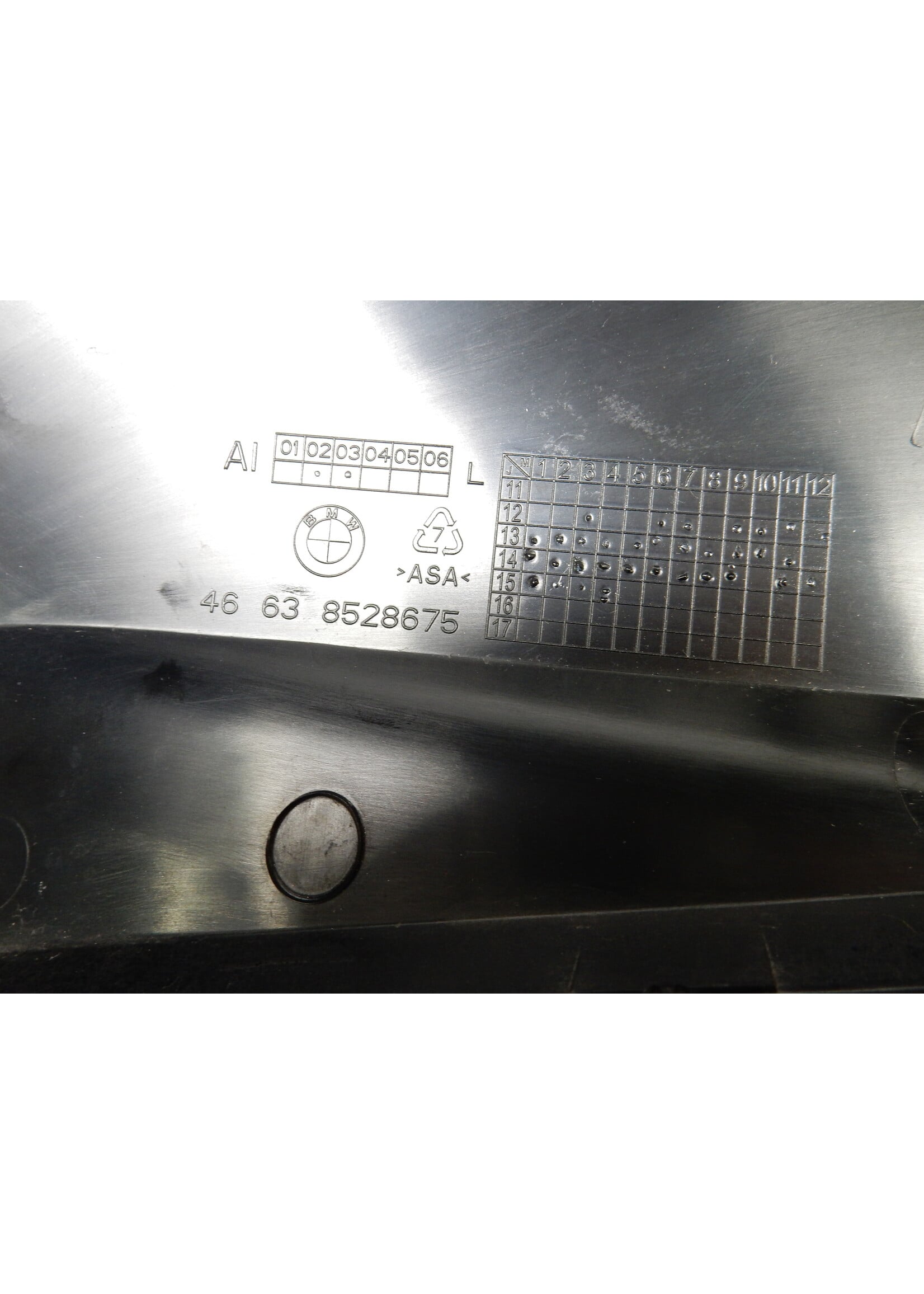 BMW BMW R 1200 GS Afdekking tankzijkant links / 46638528675 / 8528675