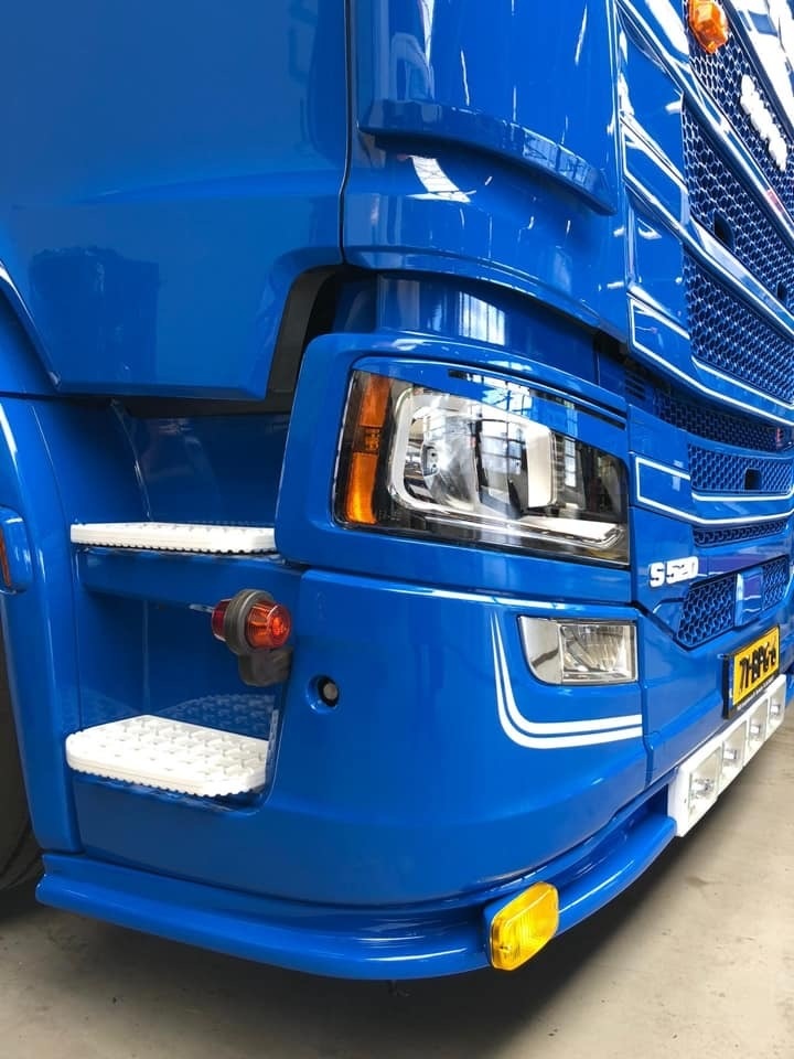 Booskijkers voor Scania Nextgen koplampen