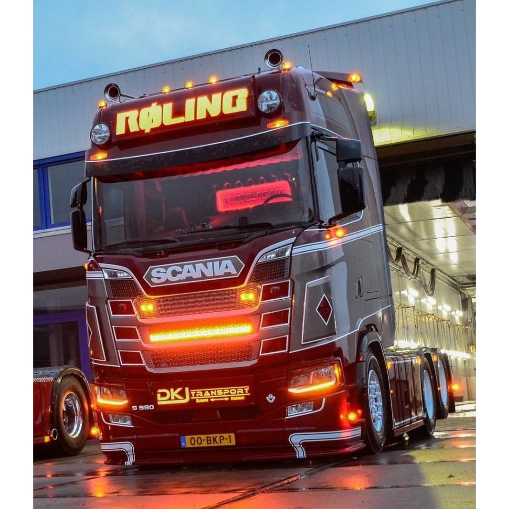 Scania Oranje of warm wit dagrijverlichting voor de Scania Nextgen