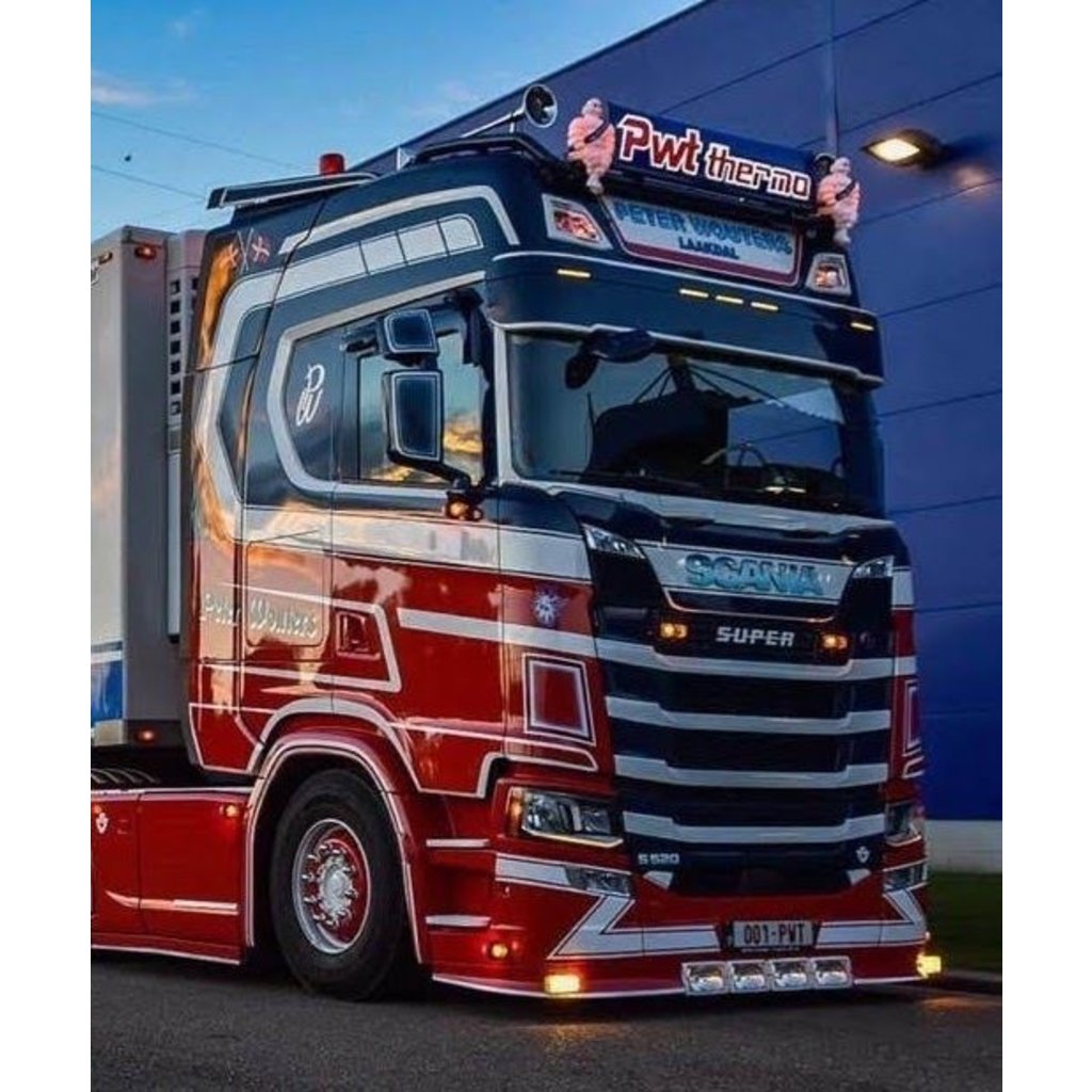 Scania Oranje of warm wit dagrijverlichting voor de Scania Nextgen