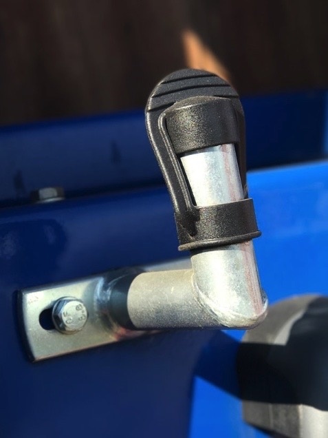 Hella haakse opsteeksteun voor de KL600 Zwaailamp