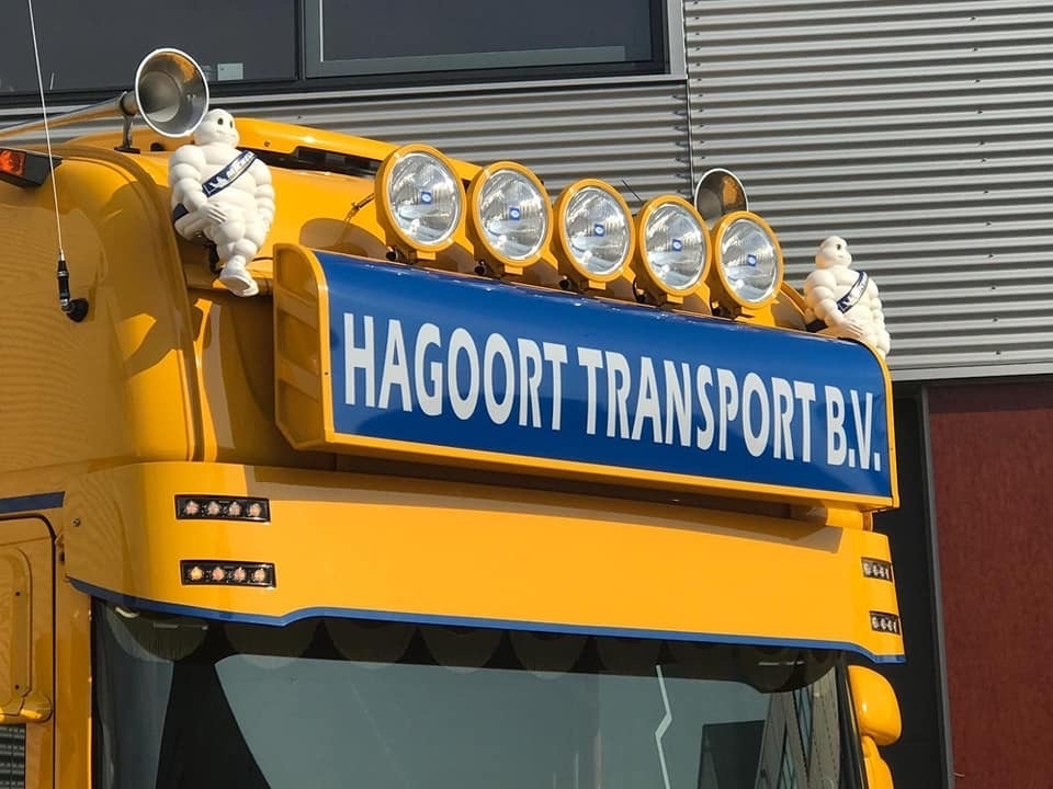 Originele Scania 4-/R-serie zonneklep lamp in oranje, wit, LED en bol