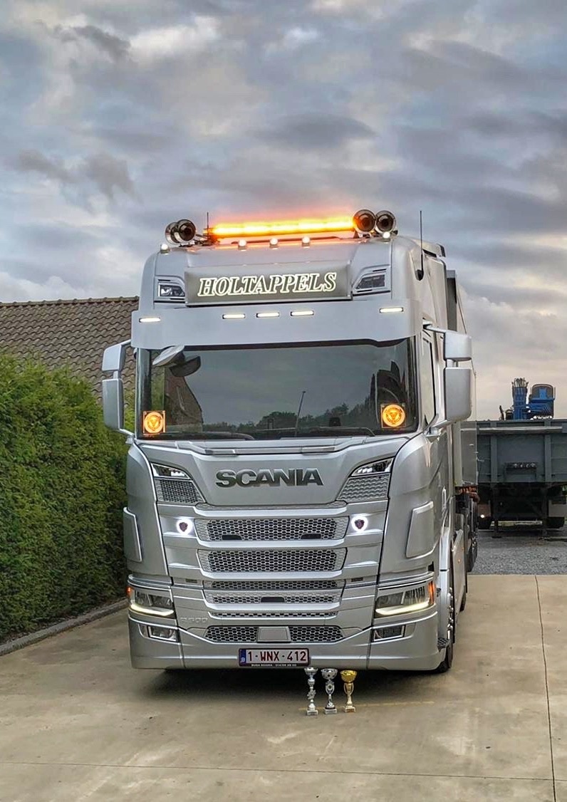 Originele Scania Nextgen LED zonneklep lamp in oranje of  wit