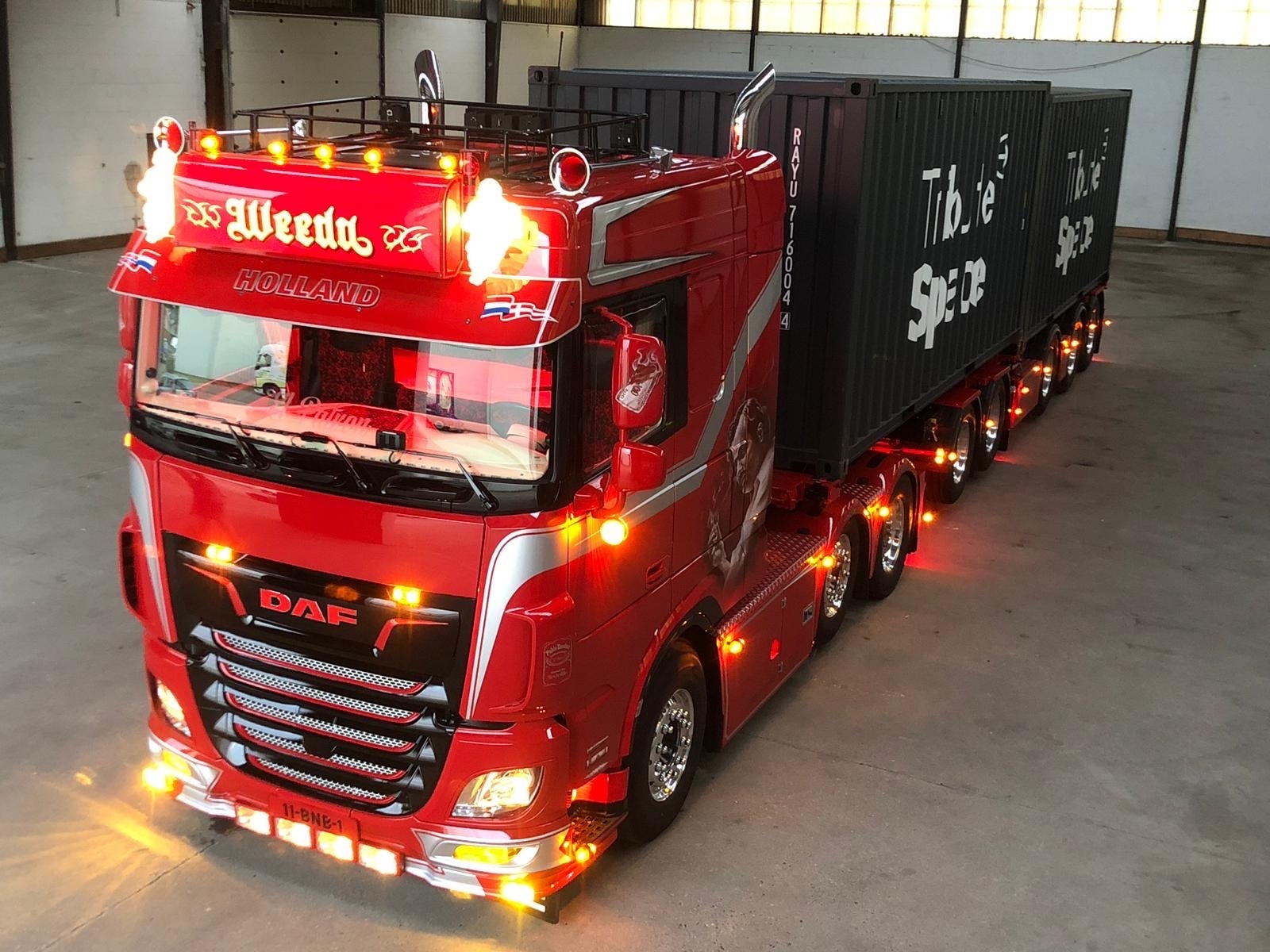 Hella dubbelpolige zijmarkeringslamp oranje