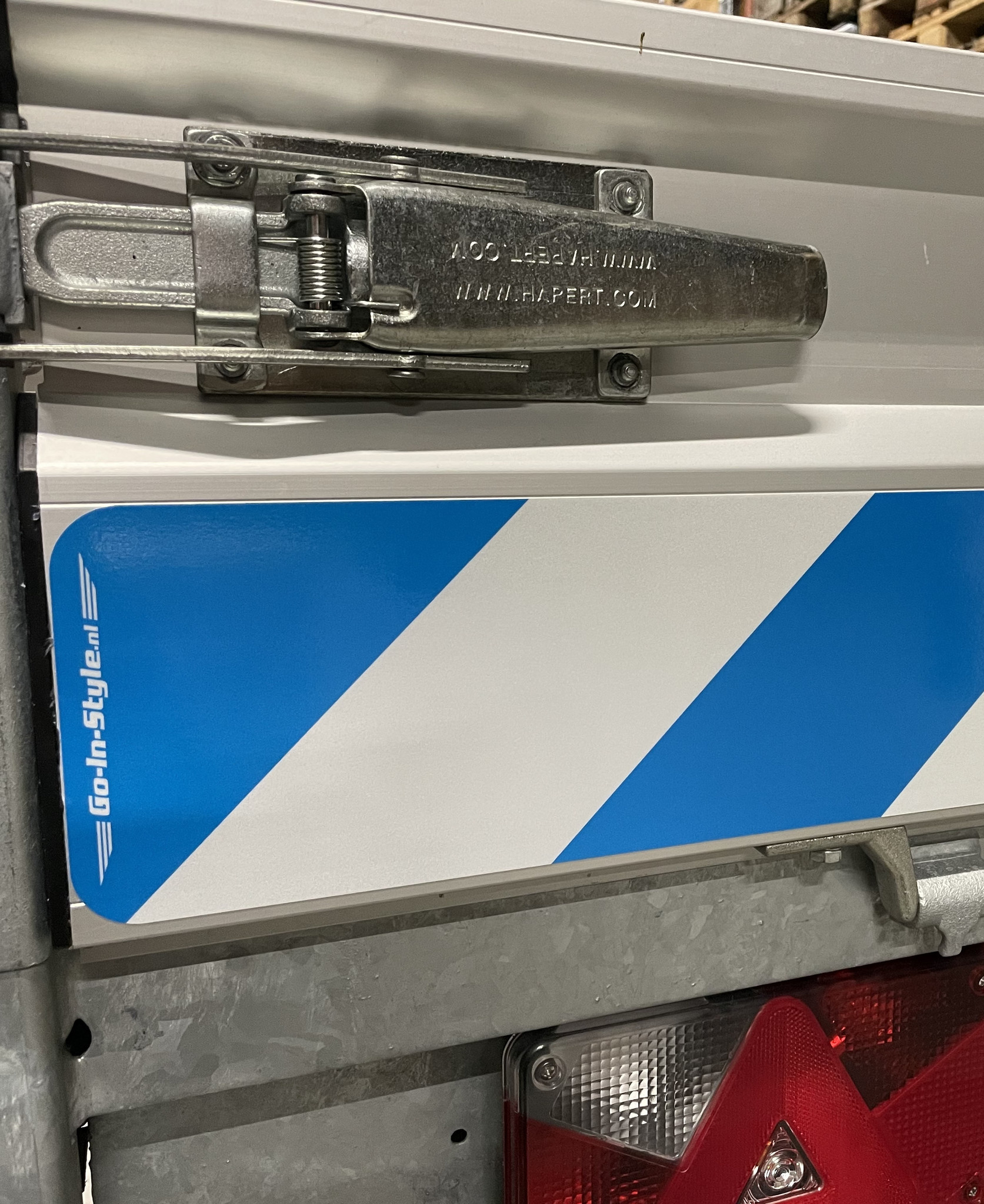 Reflecterende GIS Lengtebordsticker (set) in de kleur van je wagen!