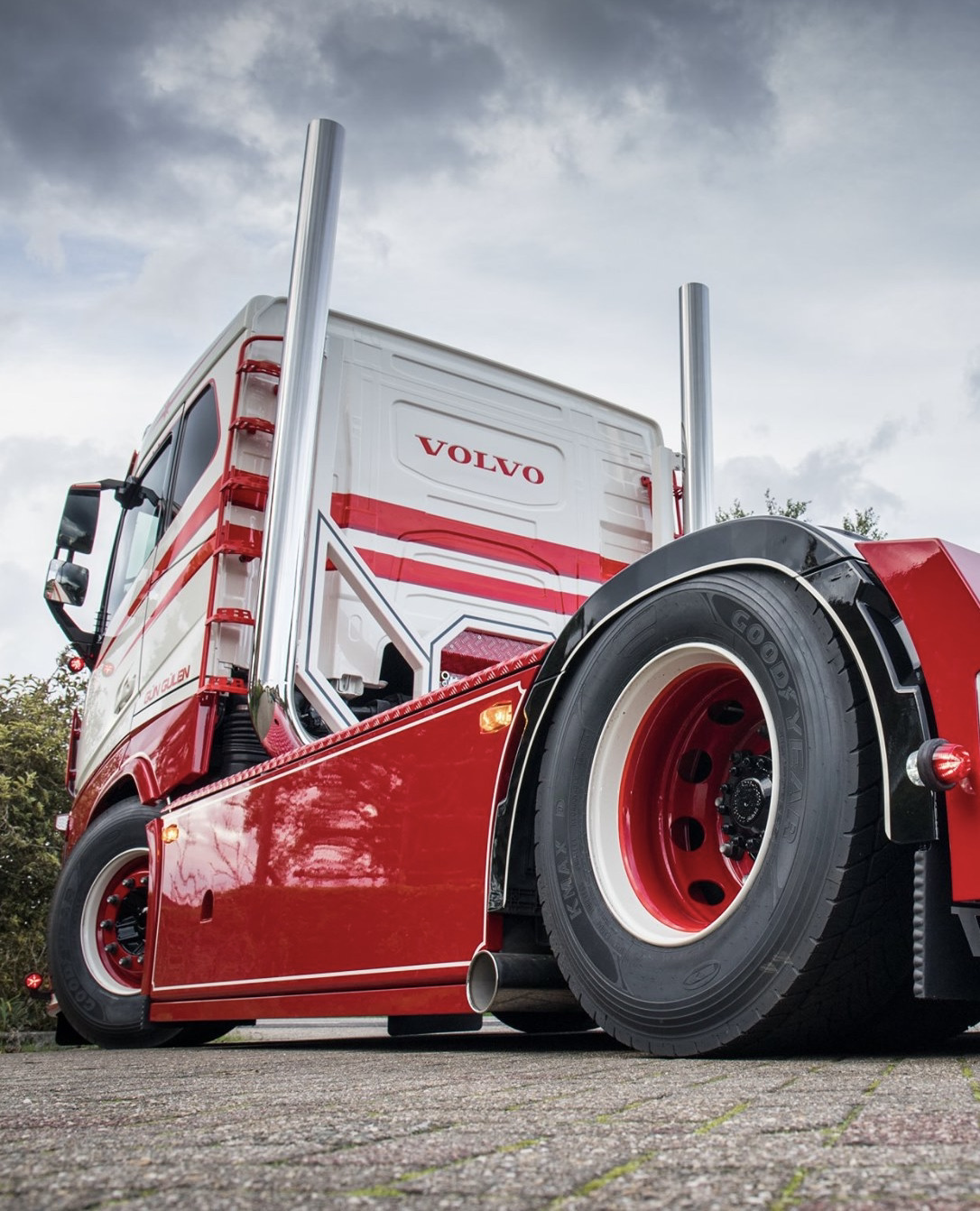 RVS gepolijst uitlaat eindstuk 129mm met gefelste rand