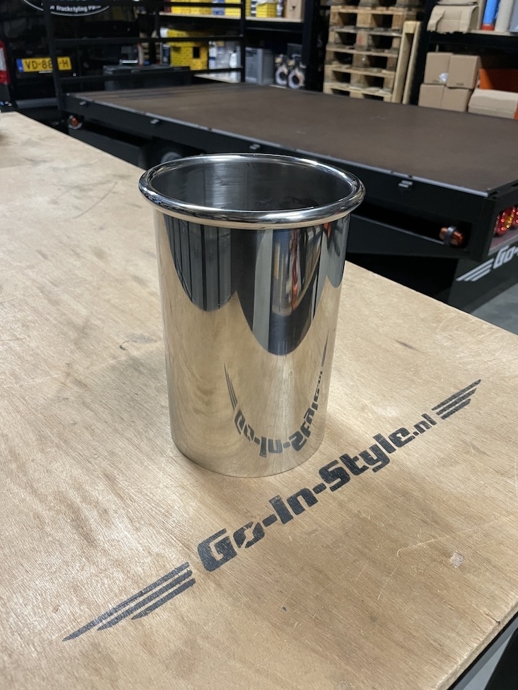 RVS gepolijst uitlaat eindstuk 129mm met gefelste rand