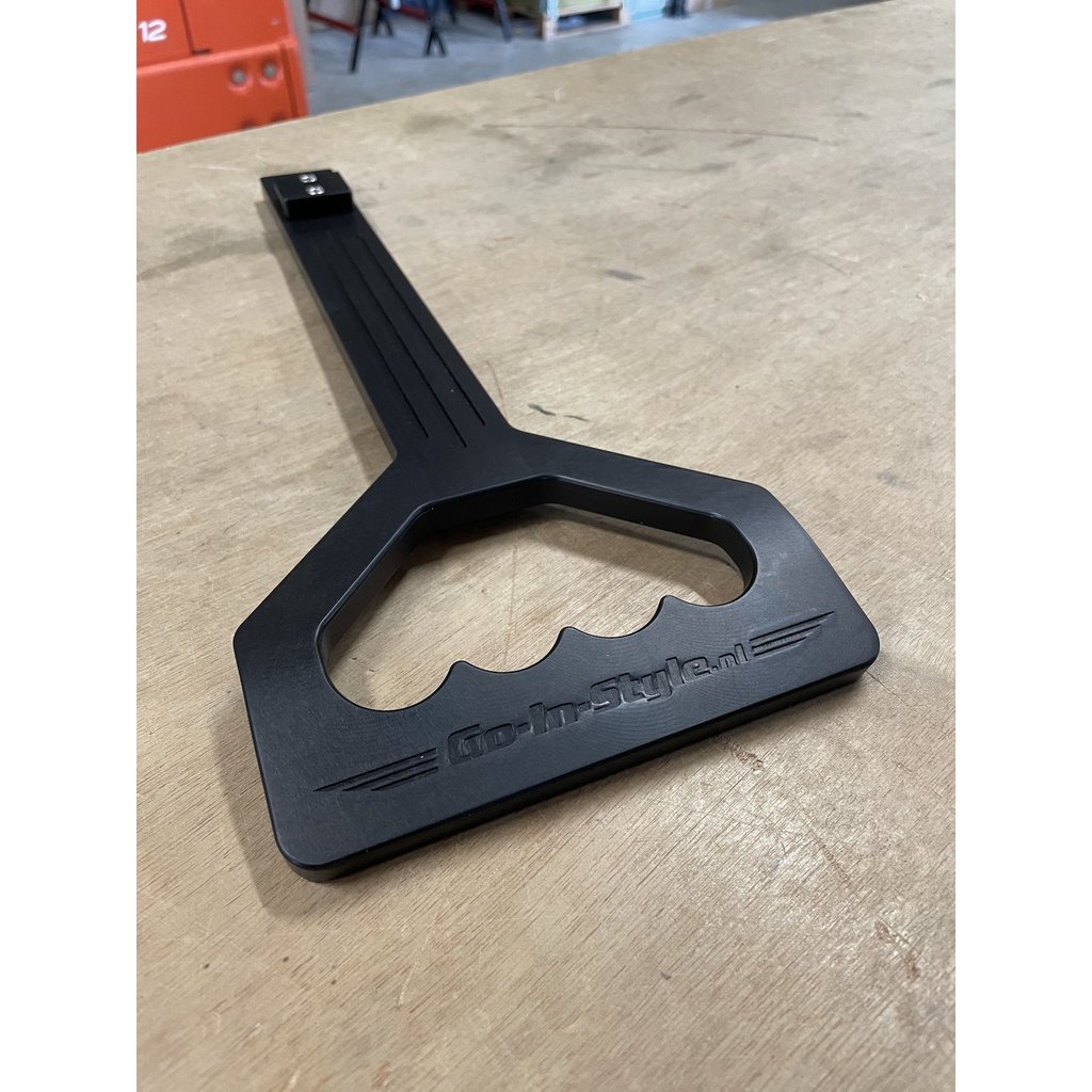 GIS Custom billet aluminium machined fifth wheel lever GoinStyle.nl Dealers