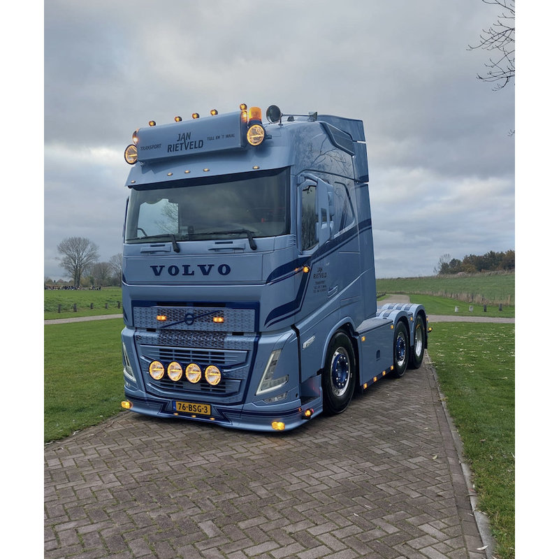 Vepro oy Volvo FH5 Frontplate type 3